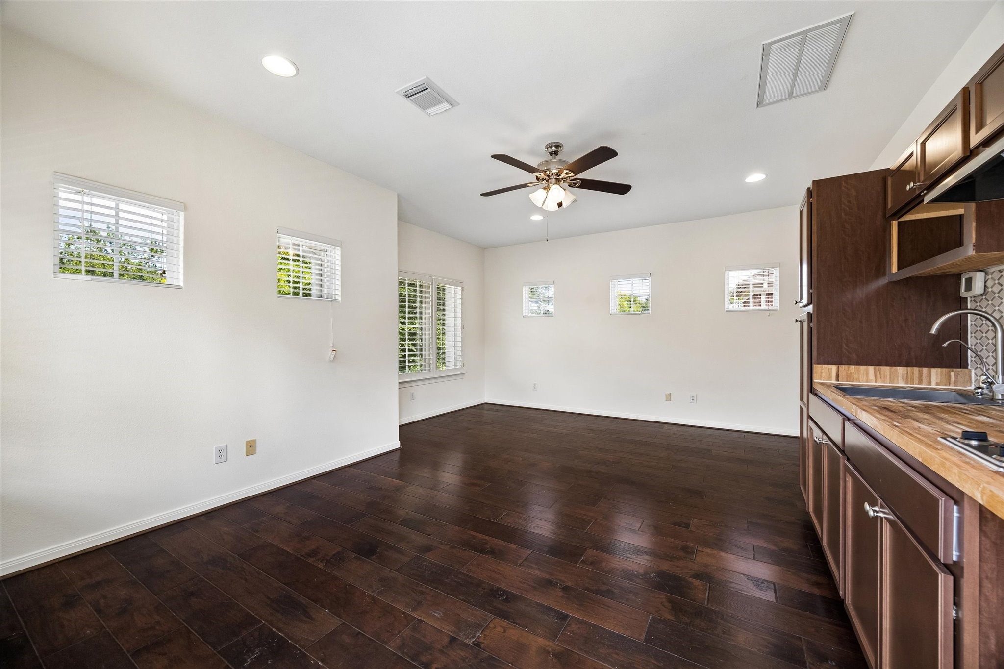  3202 Loblolly Pines Way - 物件實景
