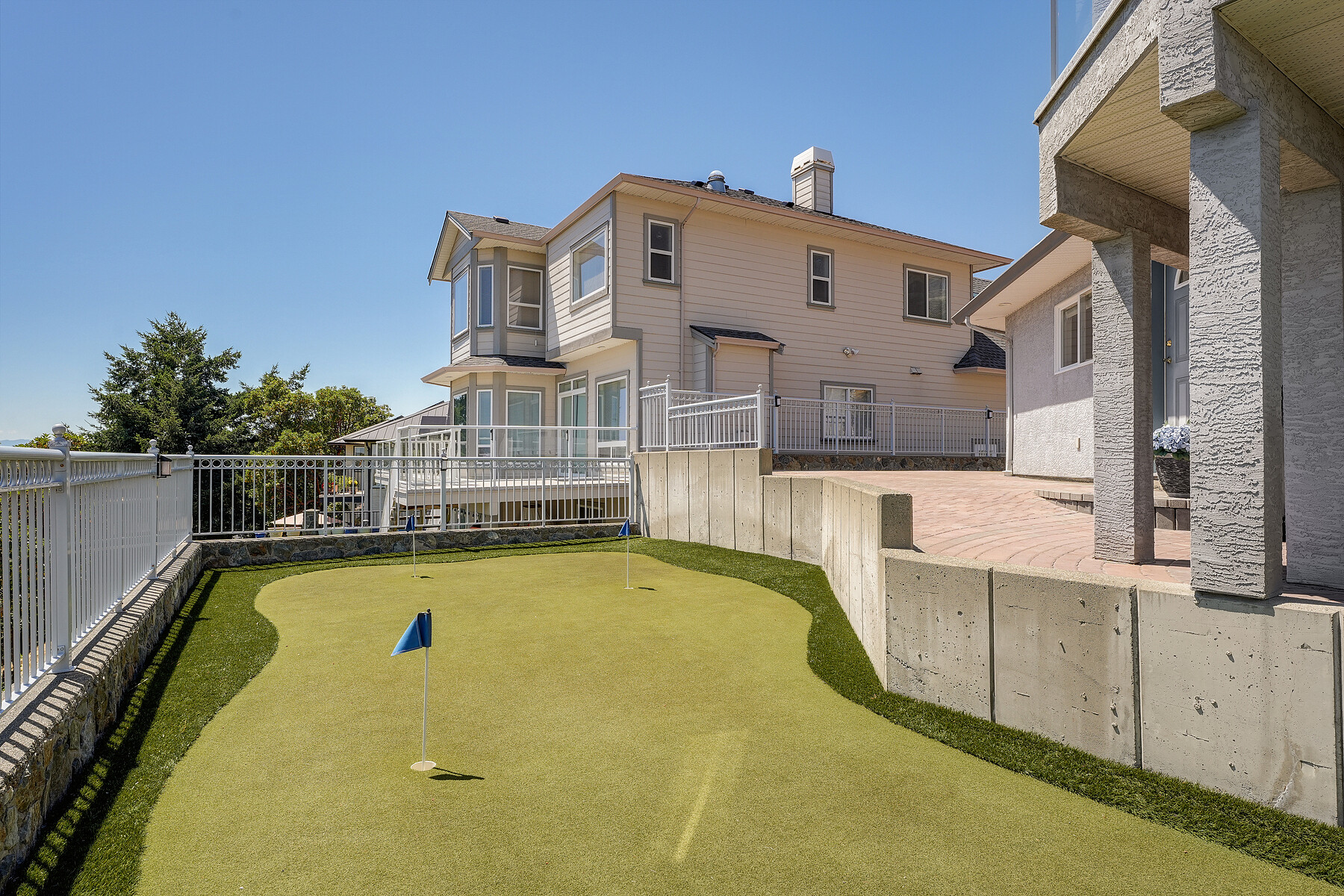  Custom Home in Crystal View - 物件實景