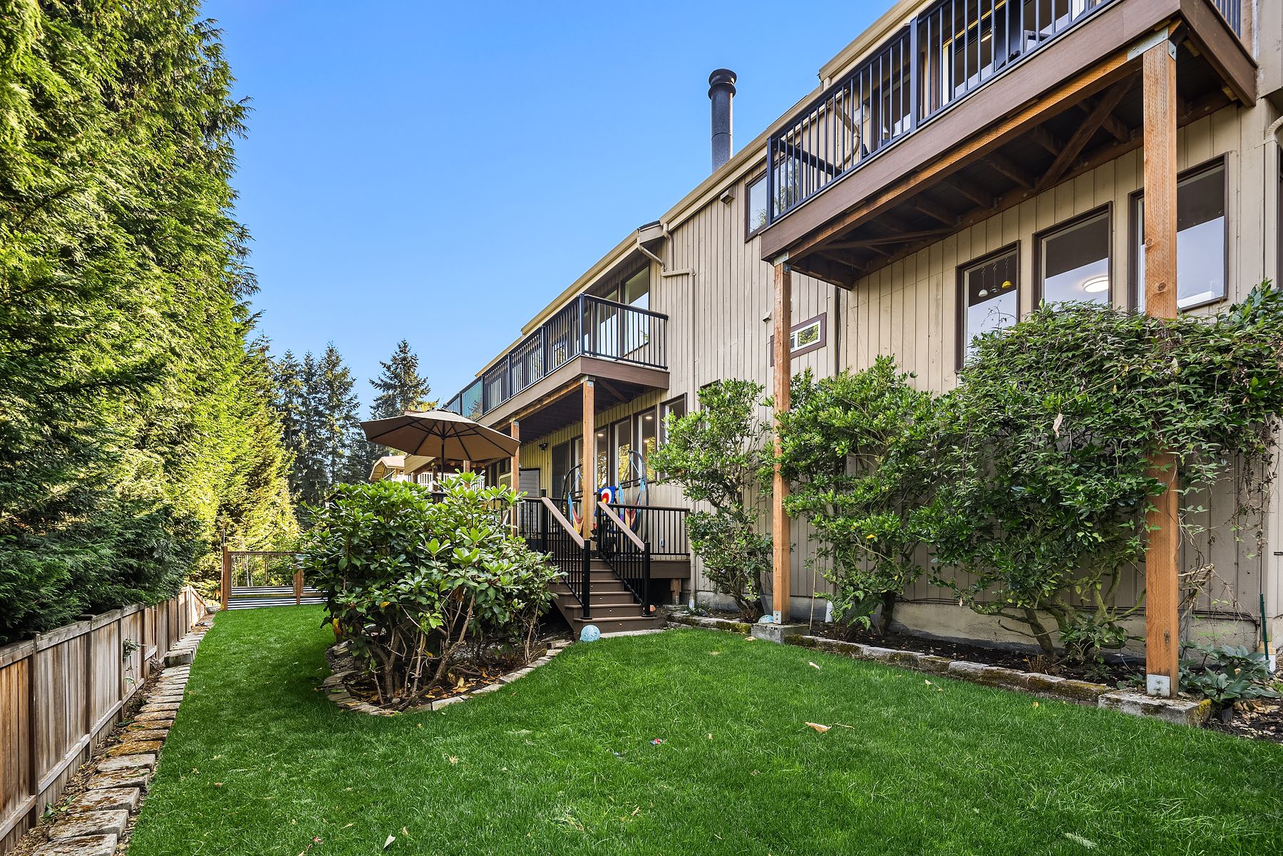  9360 Mercerwood Drive Dr, Mercer Island, WA 98040 - 物件實景