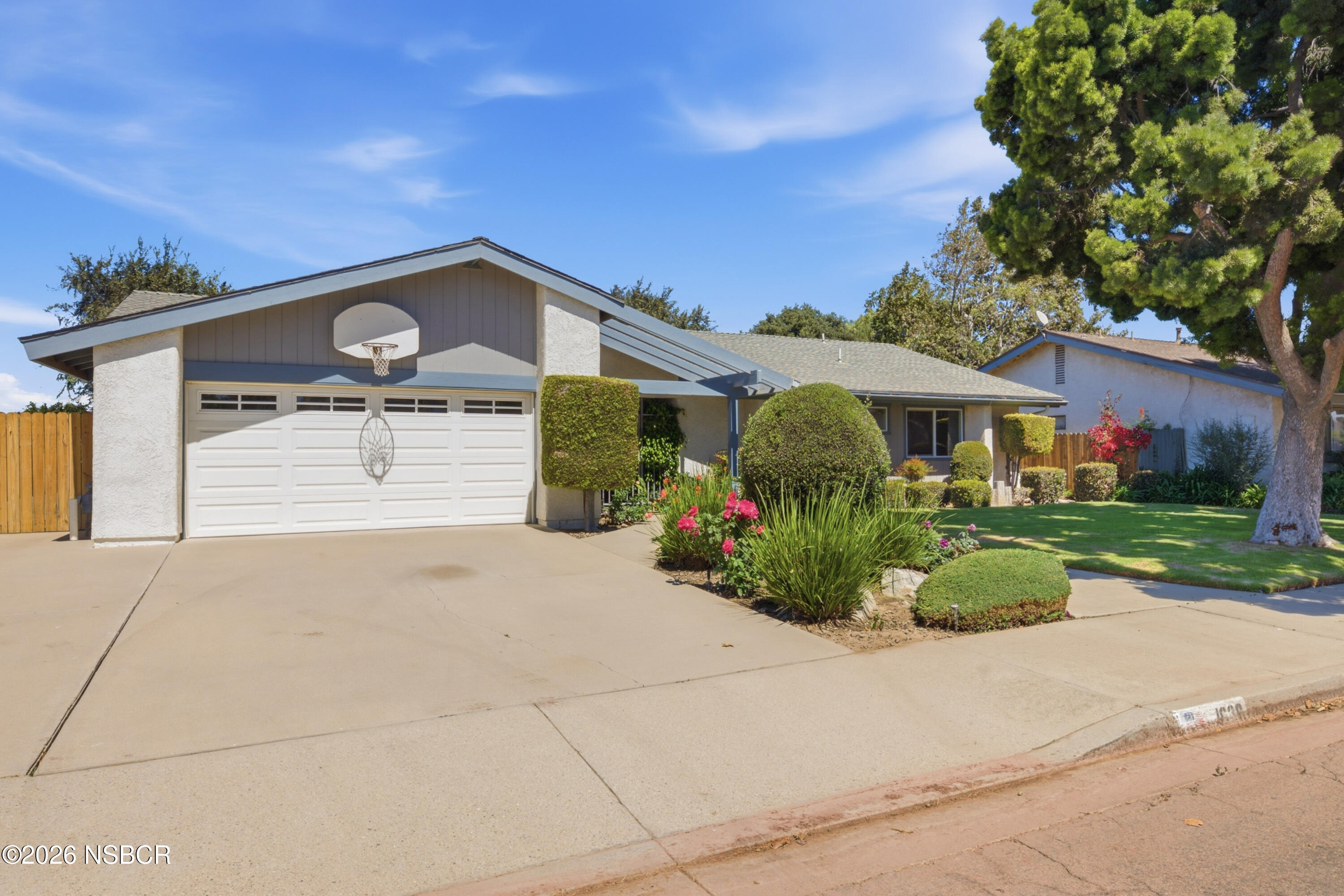 Chadwell Dr, Santa Maria, CA 93454