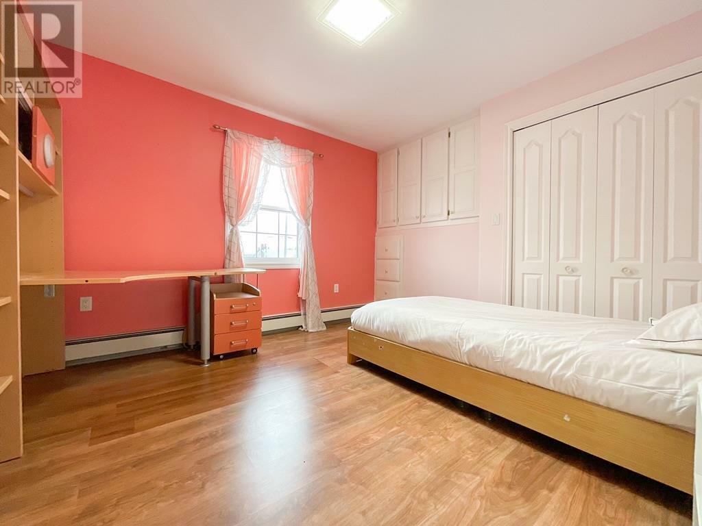 STRATFORD, Prince Edward Island, C1B 2H3, CA, 4 Bedrooms Bedrooms, ,2 BathroomsBathrooms,Residential,For Sale,1885637