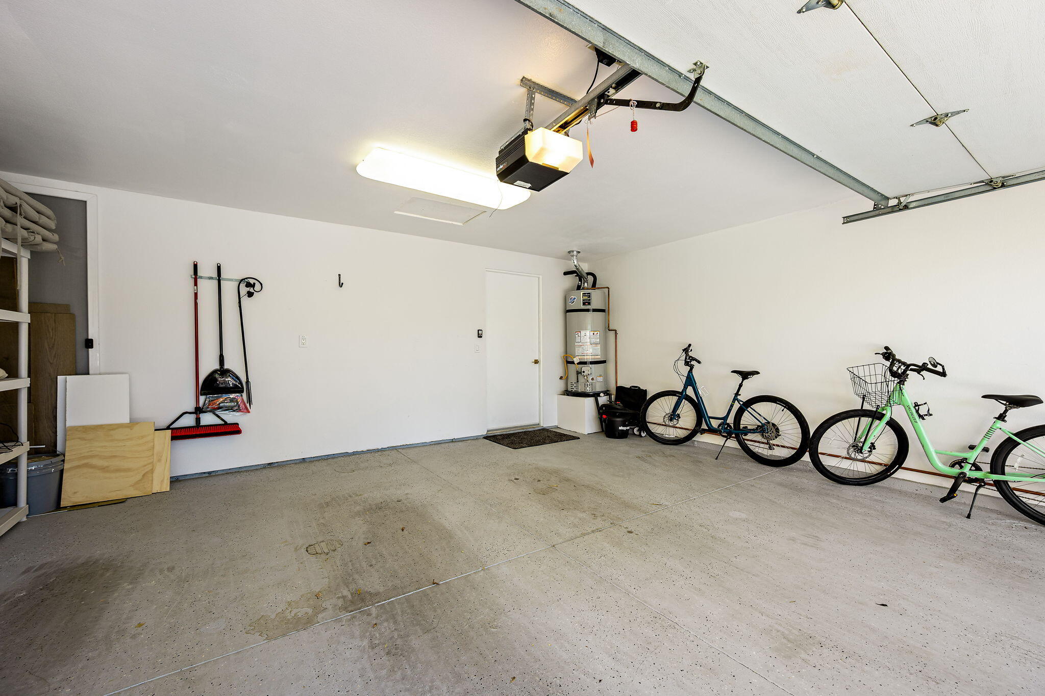 Palm Desert, California, 92211, United States, 2 Bedrooms Bedrooms, ,2 BathroomsBathrooms,Residential,For Sale,2003447