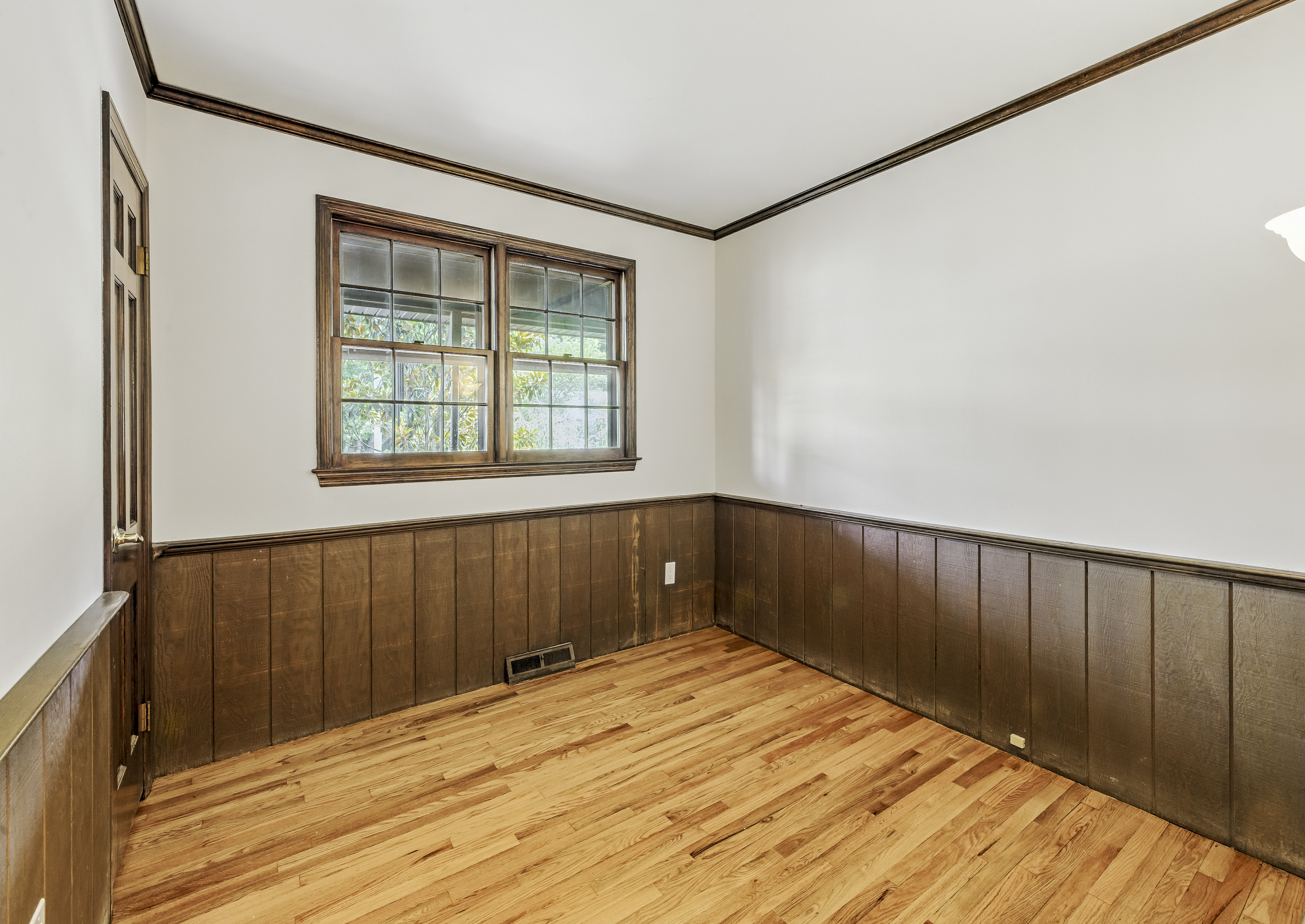 NORTHFIELD, New Jersey, 08225, United States, 4 Bedrooms Bedrooms, ,3 BathroomsBathrooms,Residential,For Sale,1916382