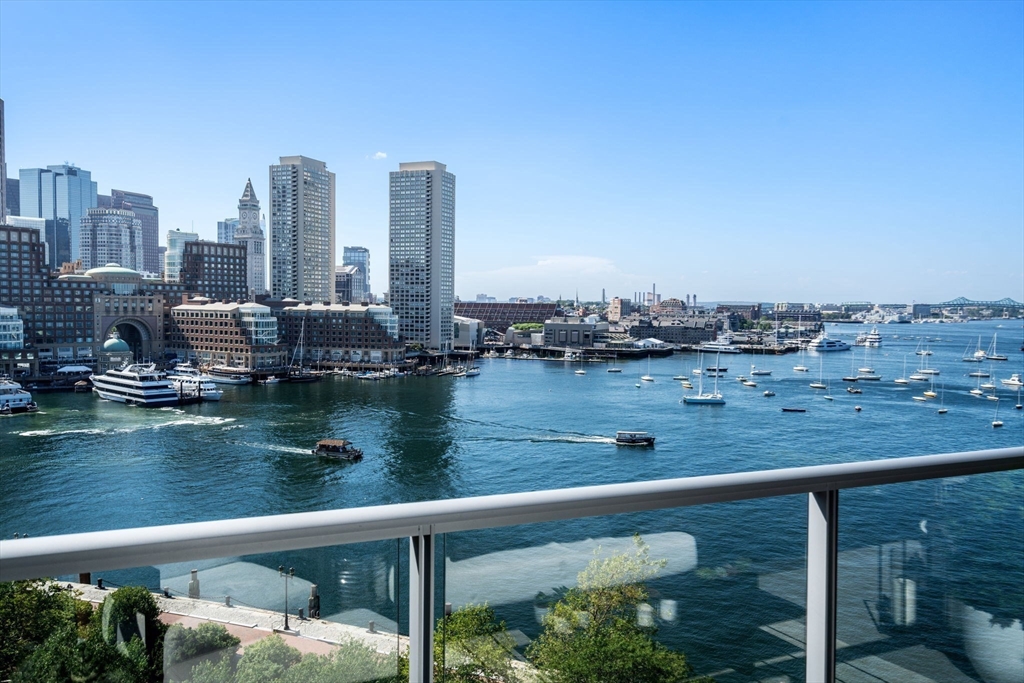 Boston, Massachusetts, 02210, United States, 3 Bedrooms Bedrooms, ,4 BathroomsBathrooms,Residential,For Sale,1885847