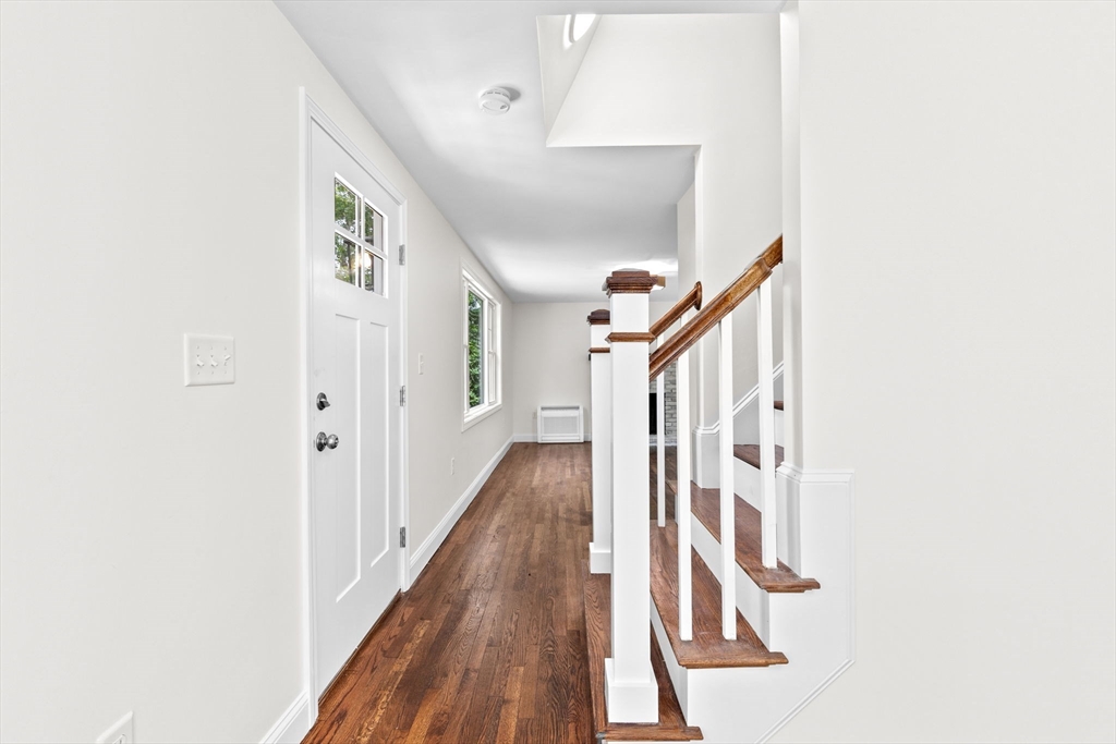Bourne, Massachusetts, 02562, United States, 4 Bedrooms Bedrooms, ,4 BathroomsBathrooms,Residential,For Sale,1940930