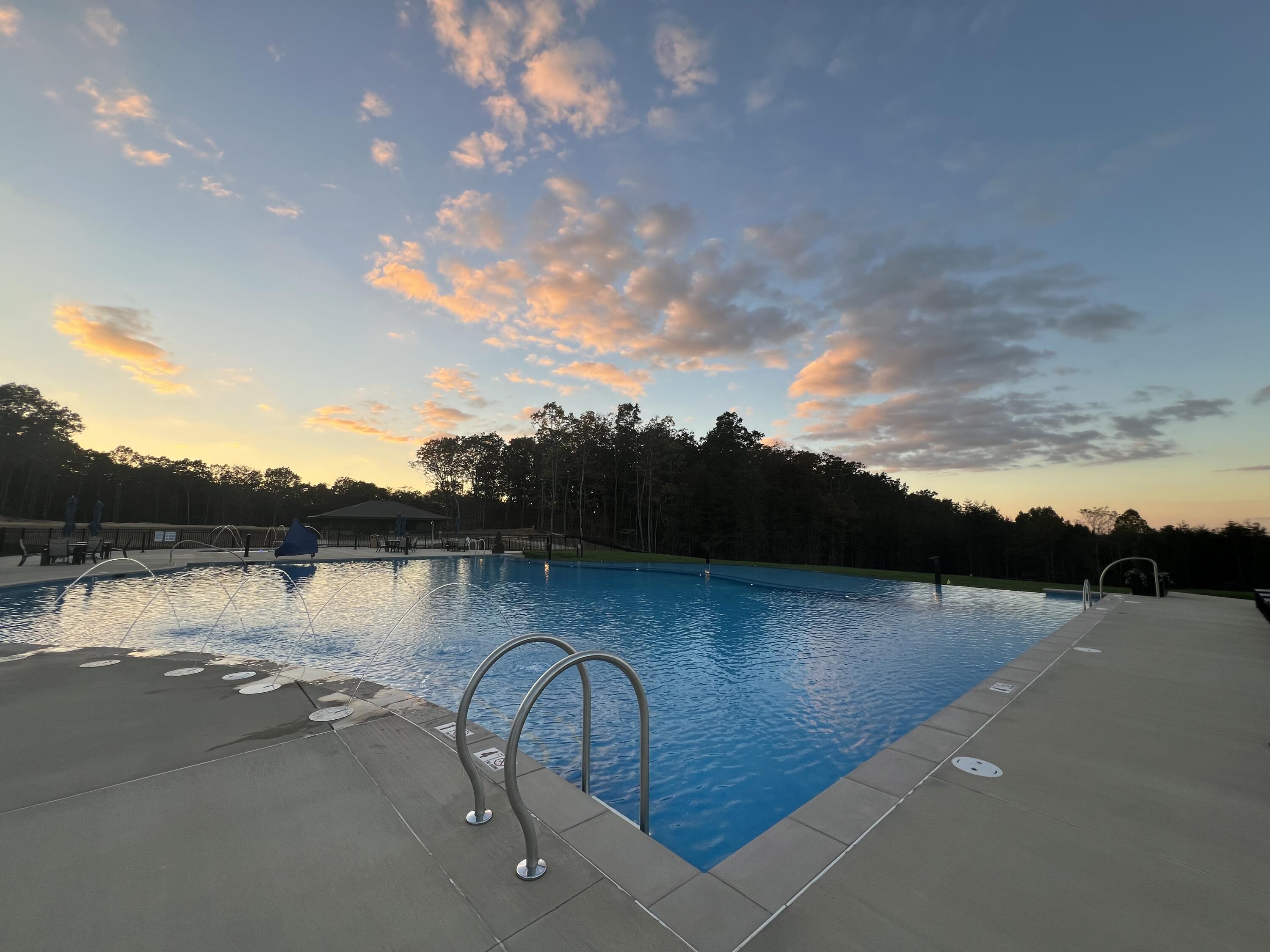 Rising Fawn, Georgia, 30738, United States, 3 Bedrooms Bedrooms, ,5 BathroomsBathrooms,Residential,For Sale,1982242