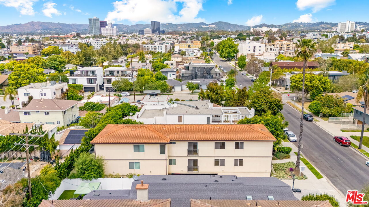 Los Angeles, California, 90025, United States, 6 Bedrooms Bedrooms, ,Residential,For Sale,1932013