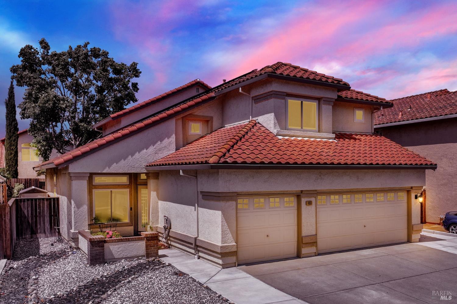 Vacaville, California, 95687, United States, 4 Bedrooms Bedrooms, ,3 BathroomsBathrooms,Residential,For Sale,1856071