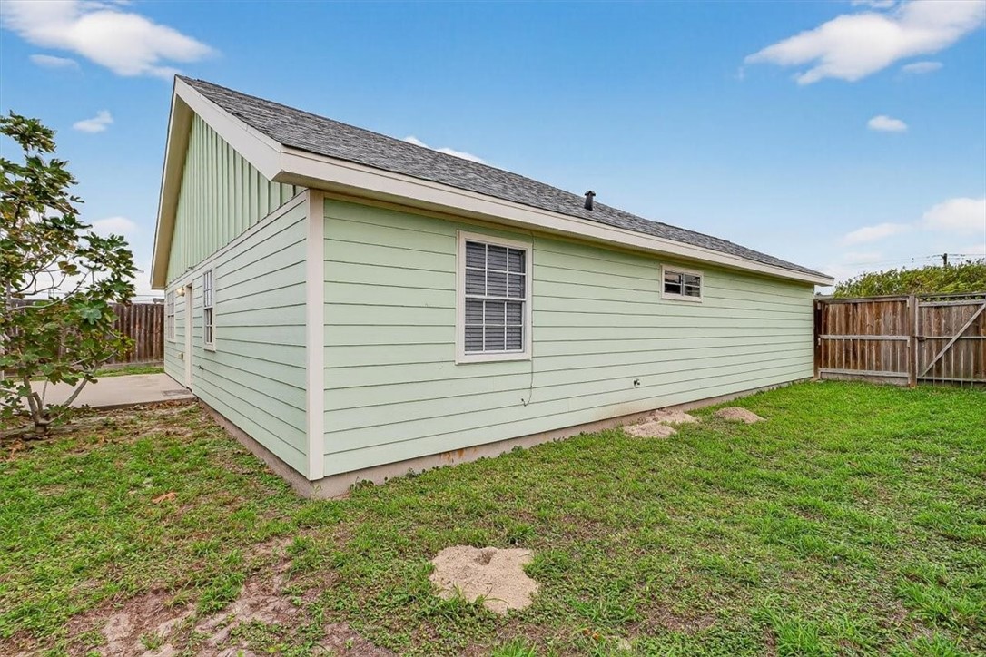 Port Aransas, Texas, 78373, United States, 3 Bedrooms Bedrooms, ,2 BathroomsBathrooms,Residential,For Sale,2001769