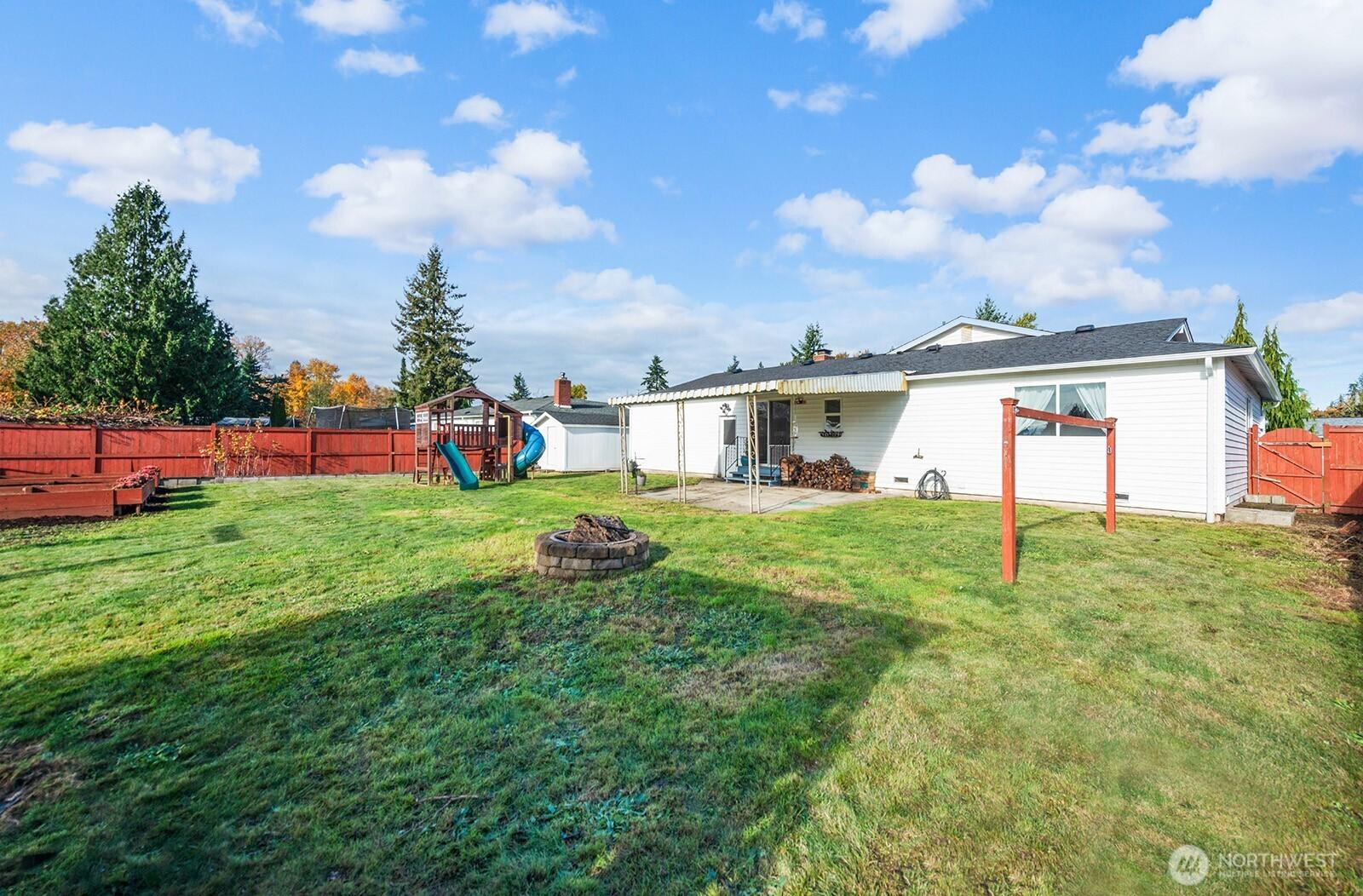 MARYSVILLE, Washington, 98271, United States, 3 Bedrooms Bedrooms, ,1 BathroomBathrooms,Residential,For Sale,1989139