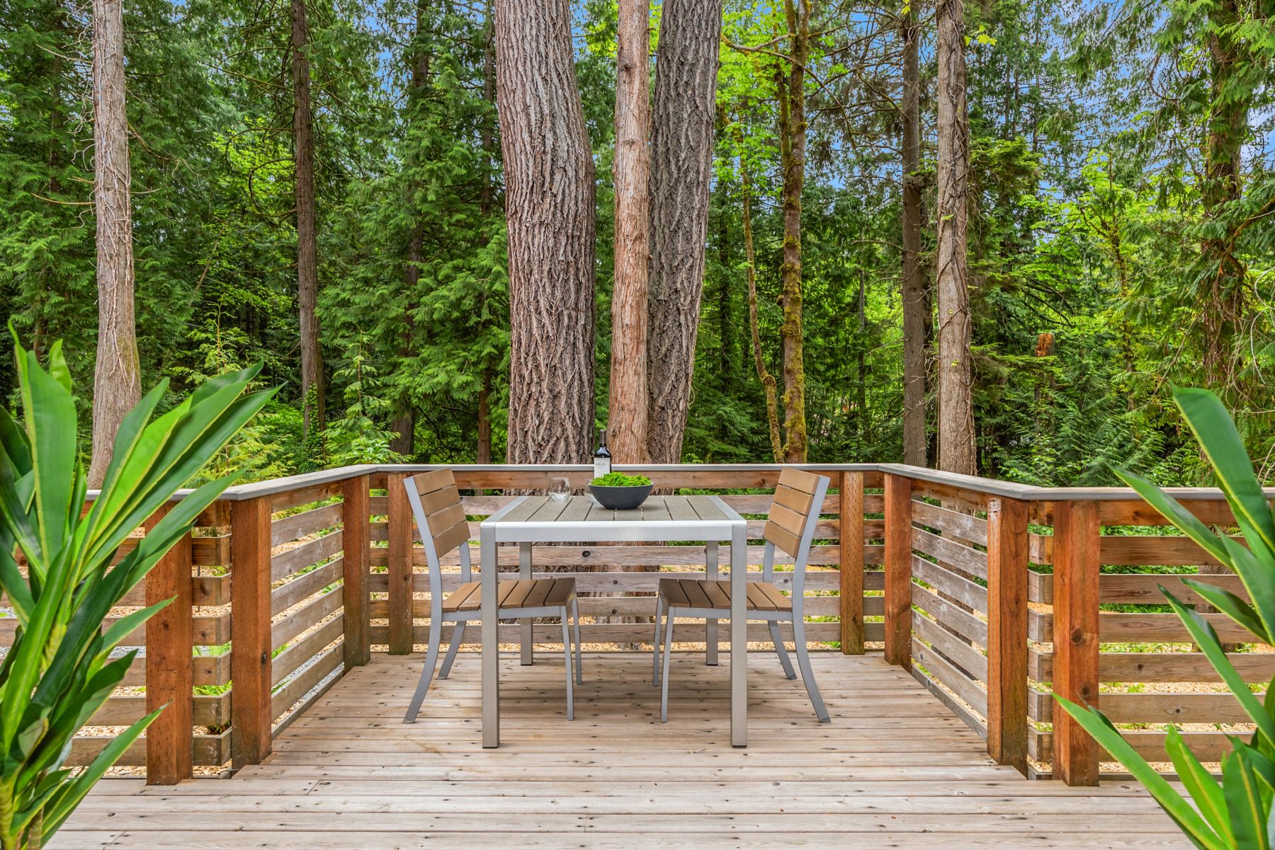  9720 NE Lofgren Rd, Bainbridge Island, WA 98110 - 物件實景