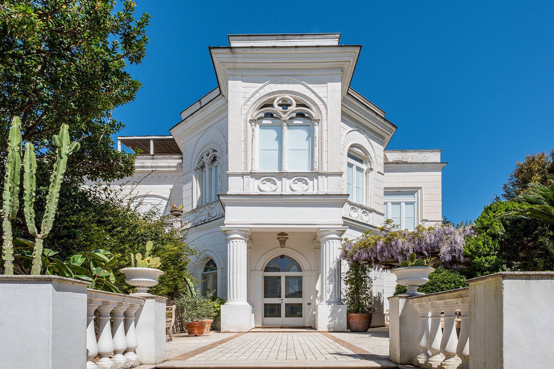  Detached apartment in historic villa with terrace and garden - 物件實景