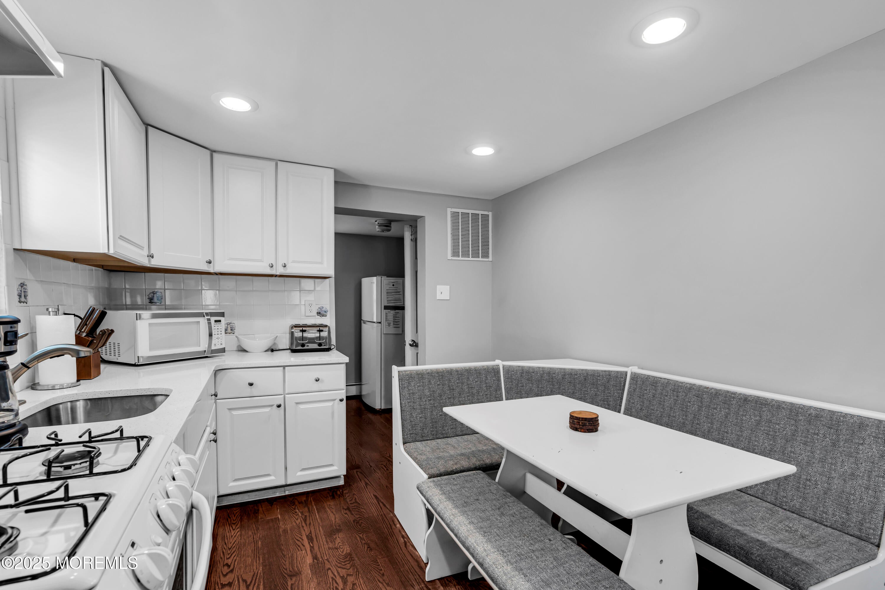 Point Pleasant Beach, New Jersey, 08742, United States, 7 Bedrooms Bedrooms, ,2 BathroomsBathrooms,Residential,For Sale,1860527