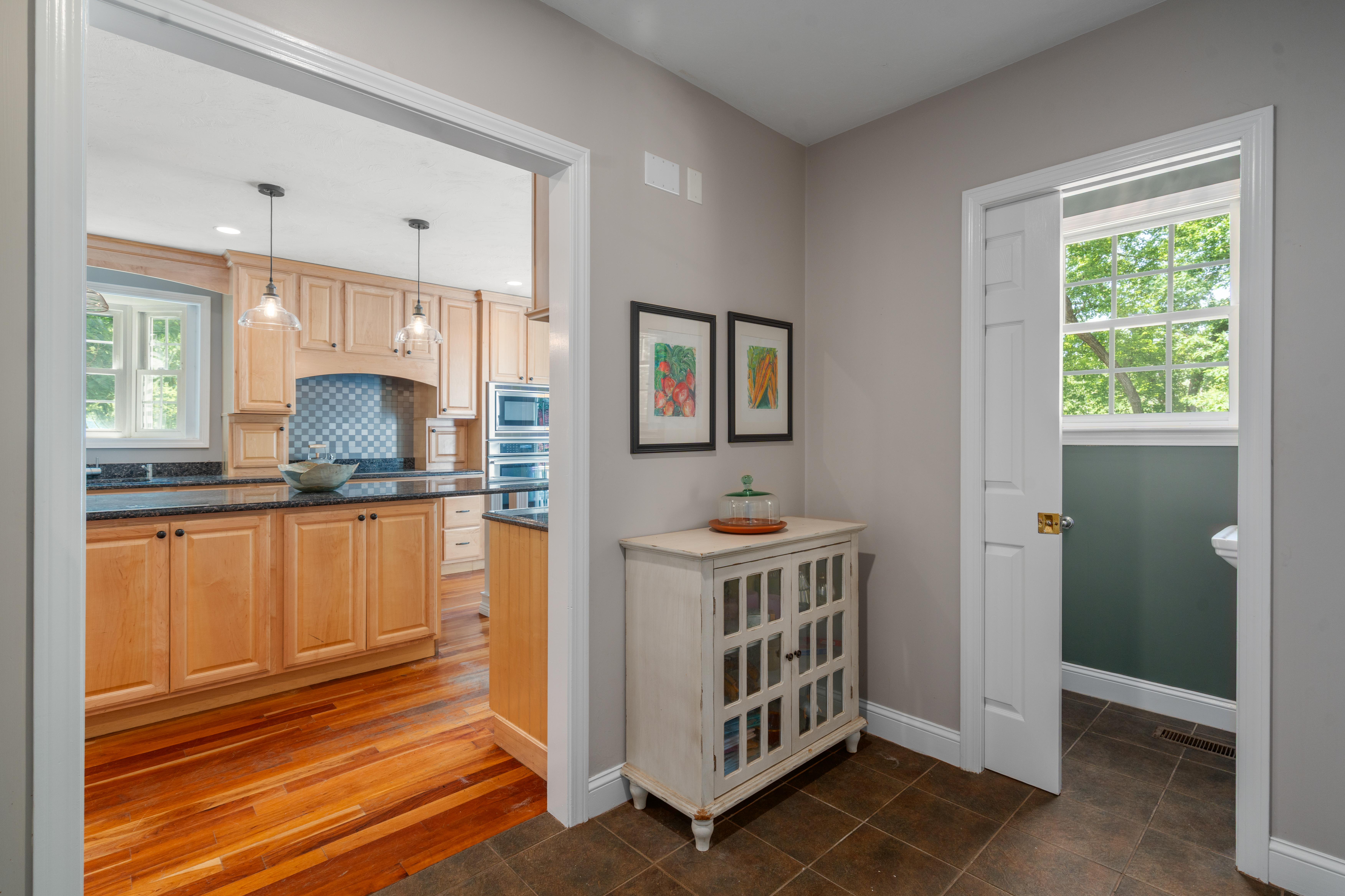  18 Wood Street, Southborough, MA, 01772 - 物件實景