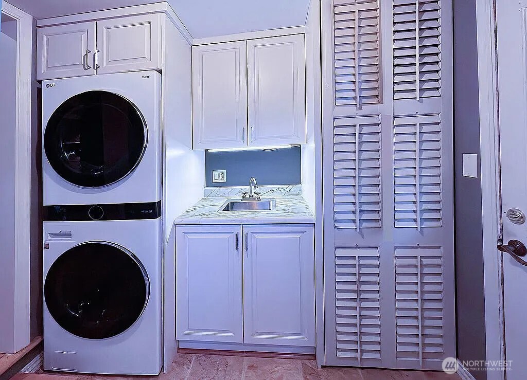 Oak Harbor, Washington, 98277, United States, 3 Bedrooms Bedrooms, ,2 BathroomsBathrooms,Residential,For Sale,1982264