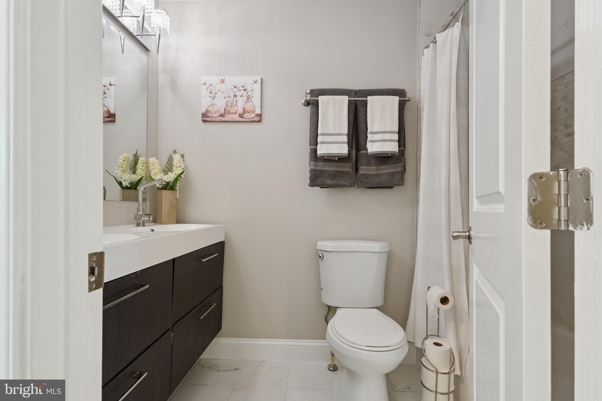 Washington, District of Columbia, 20011, United States, 3 Bedrooms Bedrooms, ,4 BathroomsBathrooms,Residential,For Sale,1935527