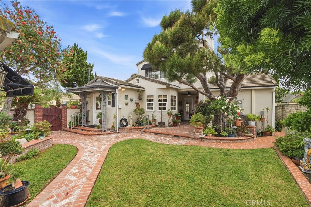 Alhambra, California, 91803, United States, 3 Bedrooms Bedrooms, ,3 BathroomsBathrooms,Residential,For Sale,2039866