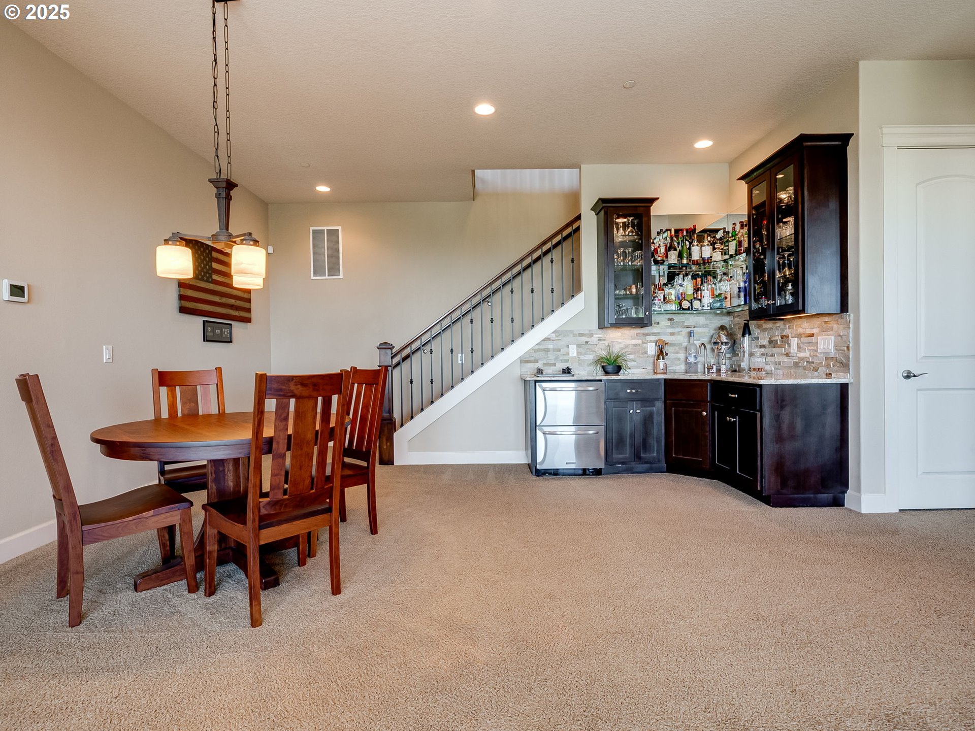 Camas, Washington, 98607, United States, 4 Bedrooms Bedrooms, ,4 BathroomsBathrooms,Residential,For Sale,1837828