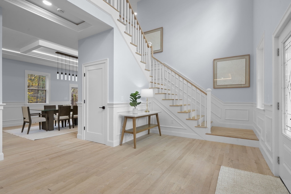 Bedford, Massachusetts, 01730, United States, 4 Bedrooms Bedrooms, ,5 BathroomsBathrooms,Residential,For Sale,1989908