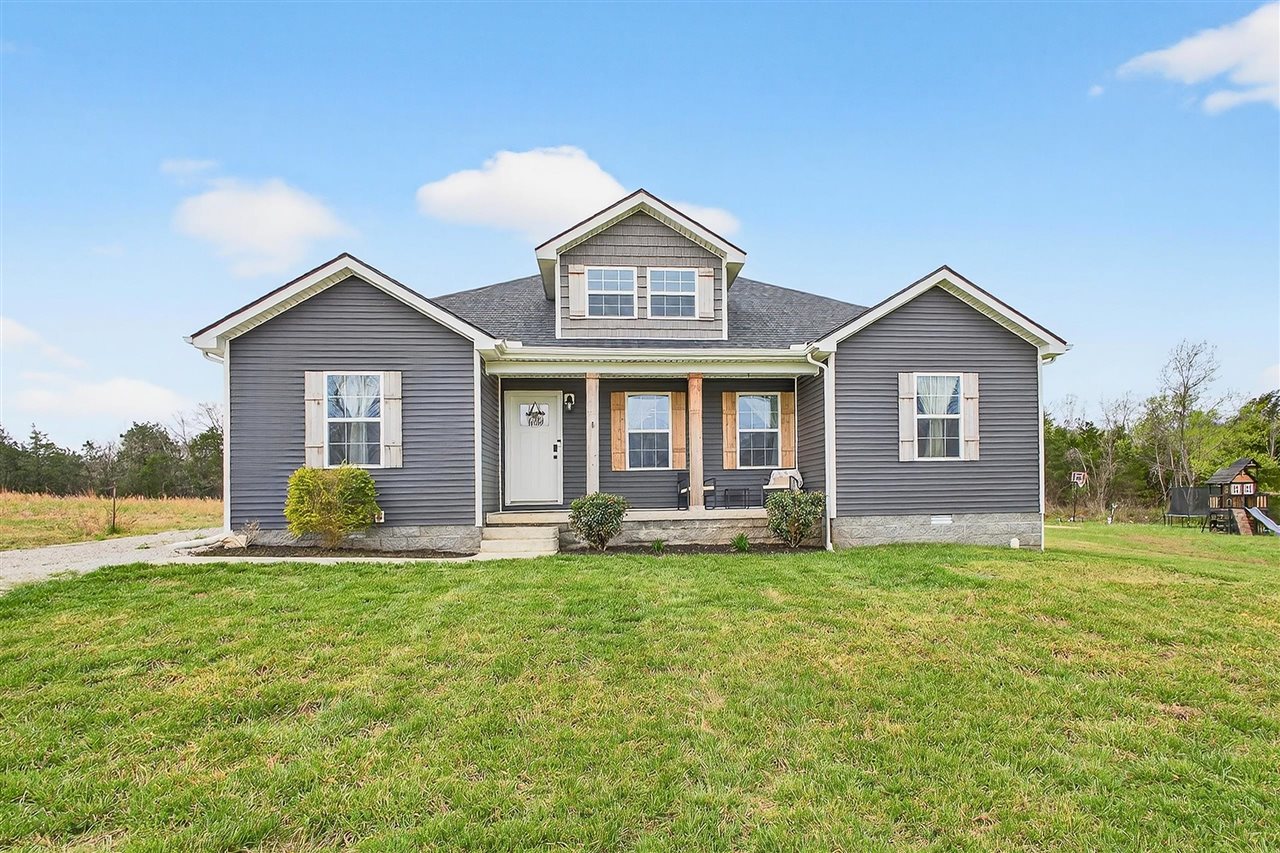 Hunters Cir, Russellville, KY 42276