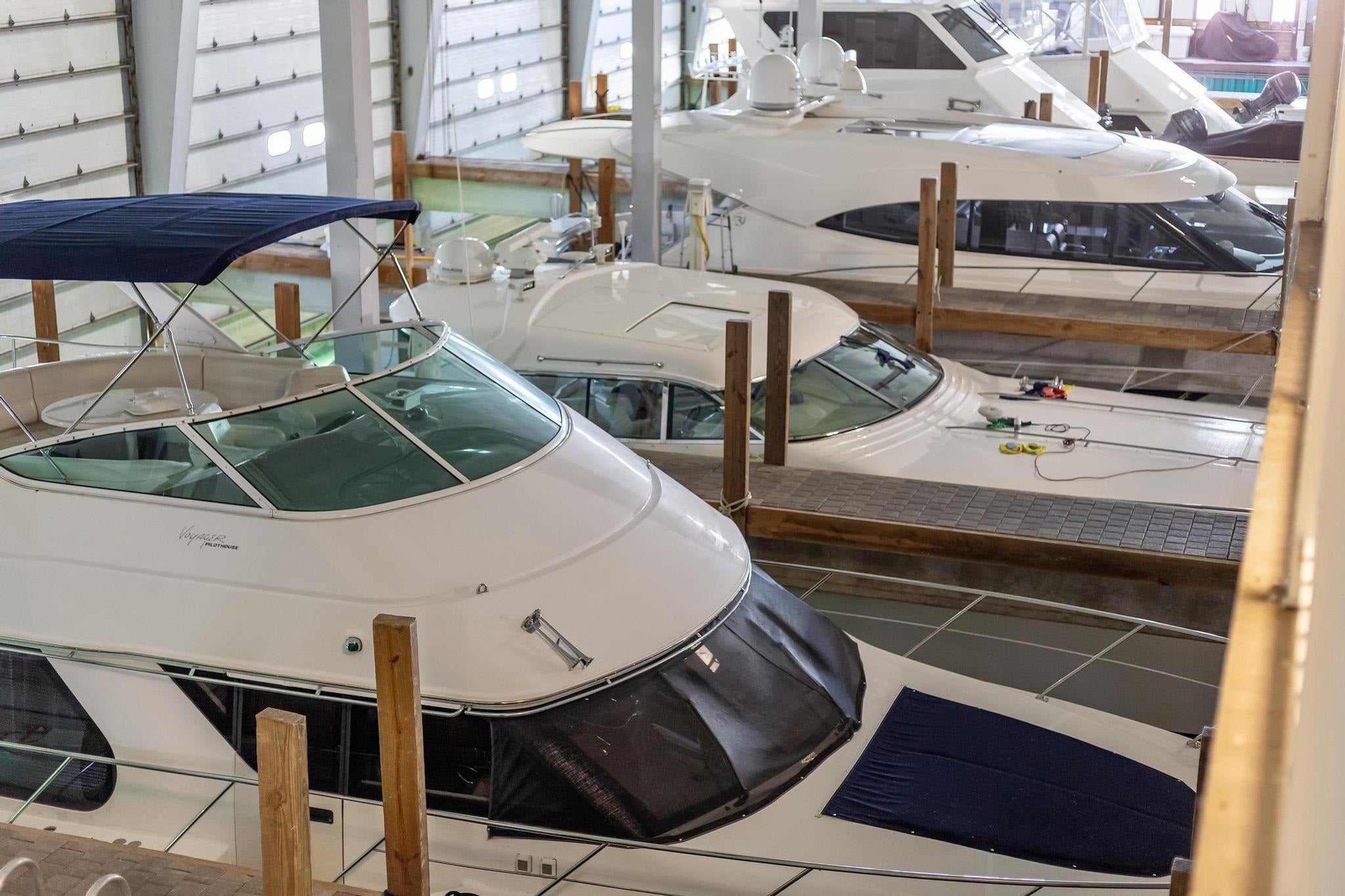 Harrison Twp, Michigan, 48045, United States, 2 Bedrooms Bedrooms, ,3 BathroomsBathrooms,Residential,For Sale,1979598