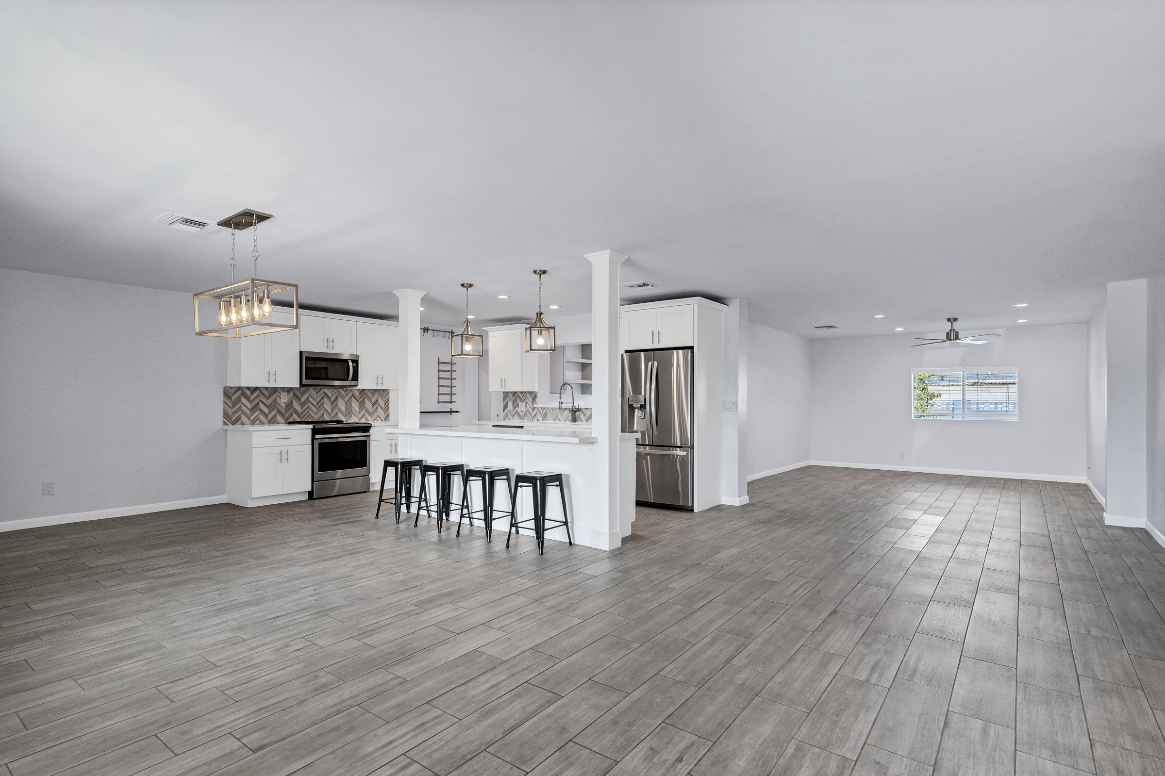 Phoenix, Arizona, 85016, United States, 4 Bedrooms Bedrooms, ,3 BathroomsBathrooms,Residential,For Sale,2013793