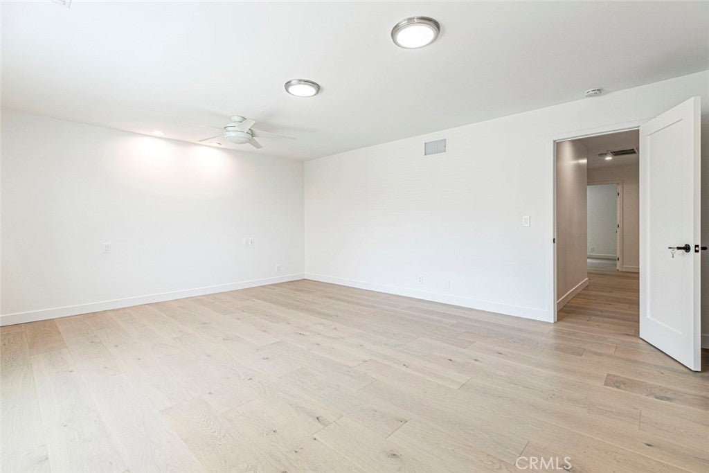 Glendale, California, 91206, United States, 4 Bedrooms Bedrooms, ,3 BathroomsBathrooms,Residential,For Sale,1940917
