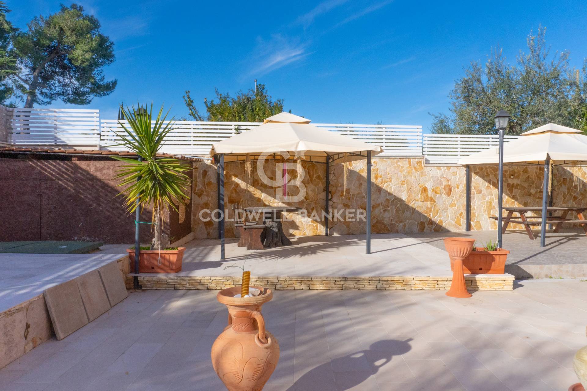 Trani, Barletta-Andria-Trani, 70059, IT, 5 Bedrooms Bedrooms, ,5 BathroomsBathrooms,Residential,For Sale,1967517