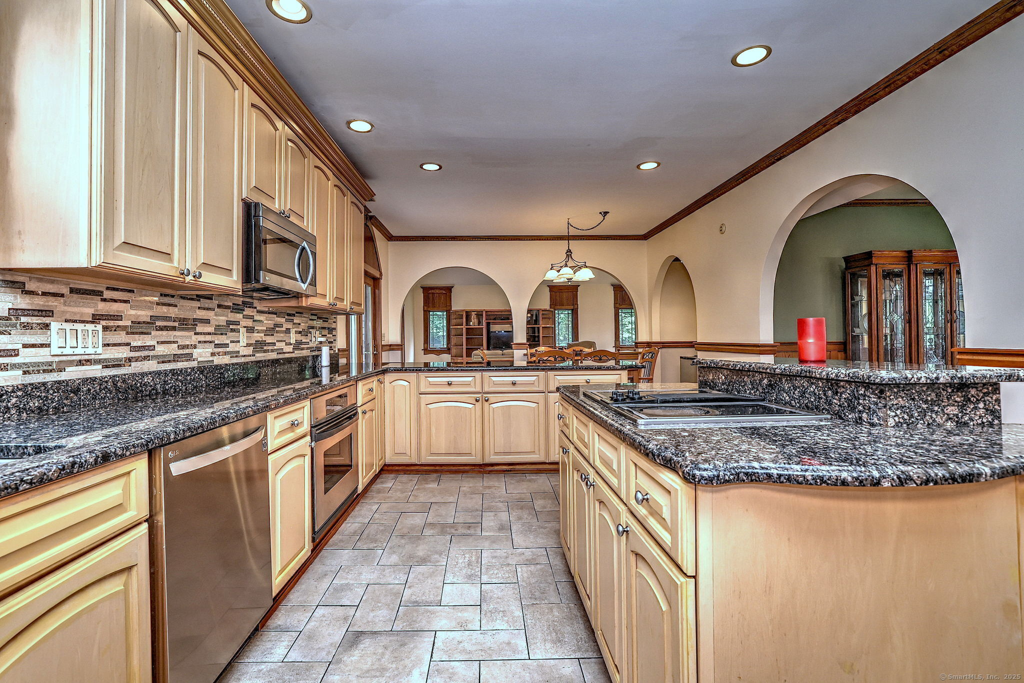 Bethany, Connecticut, 06524, United States, 4 Bedrooms Bedrooms, ,4 BathroomsBathrooms,Residential,For Sale,1905927