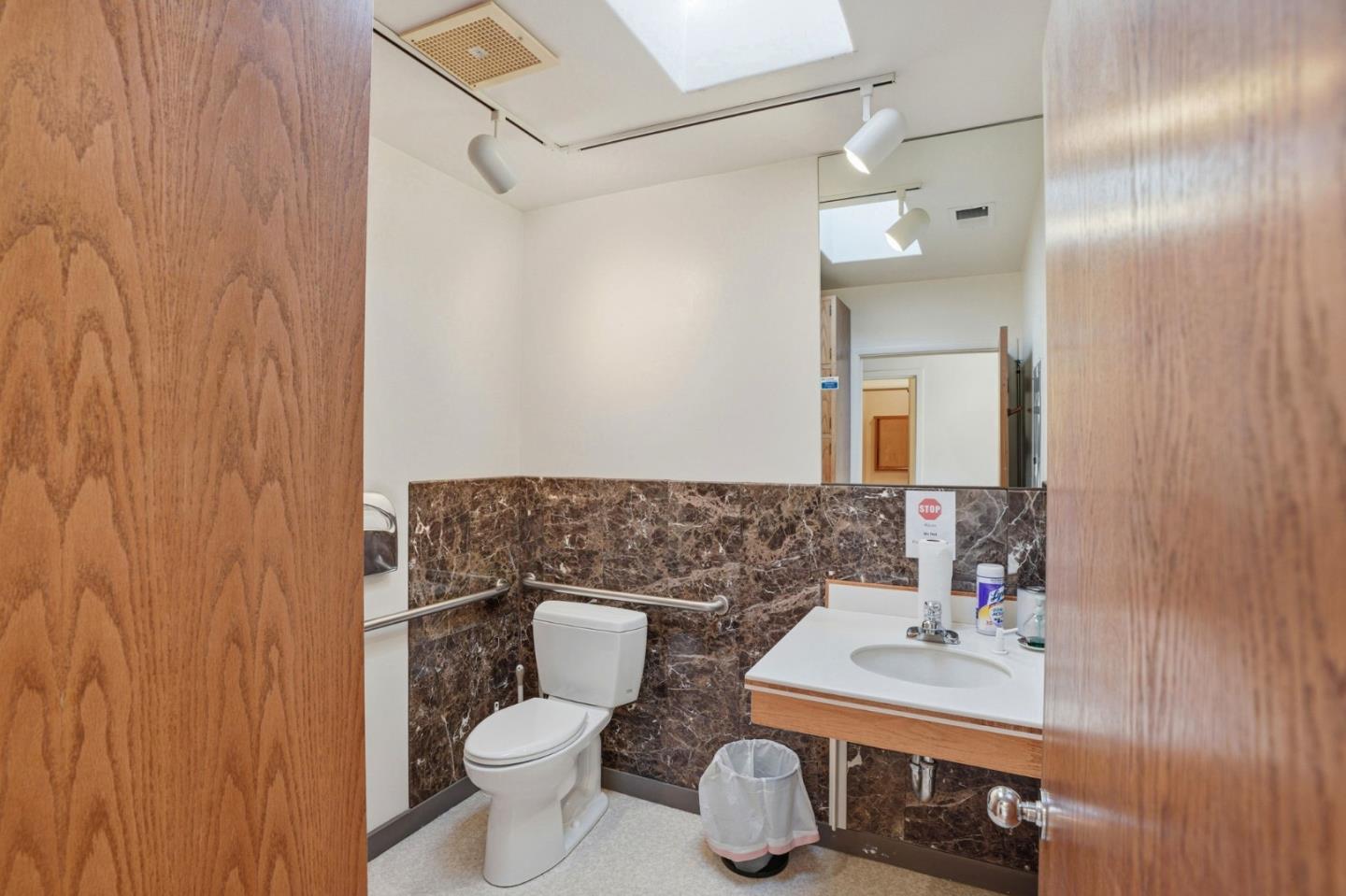 Monterey, California, 93940, United States, ,1 BathroomBathrooms,Residential,For Sale,1992108