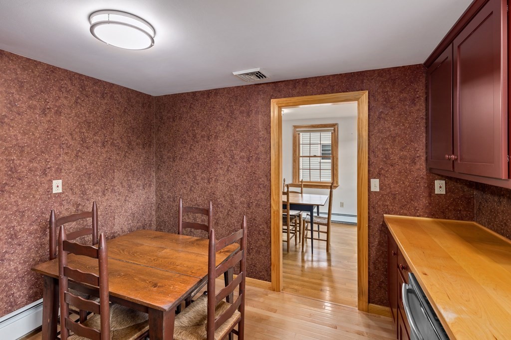 Brockton, Massachusetts, 02301, United States, 3 Bedrooms Bedrooms, ,2 BathroomsBathrooms,Residential,For Sale,1920767