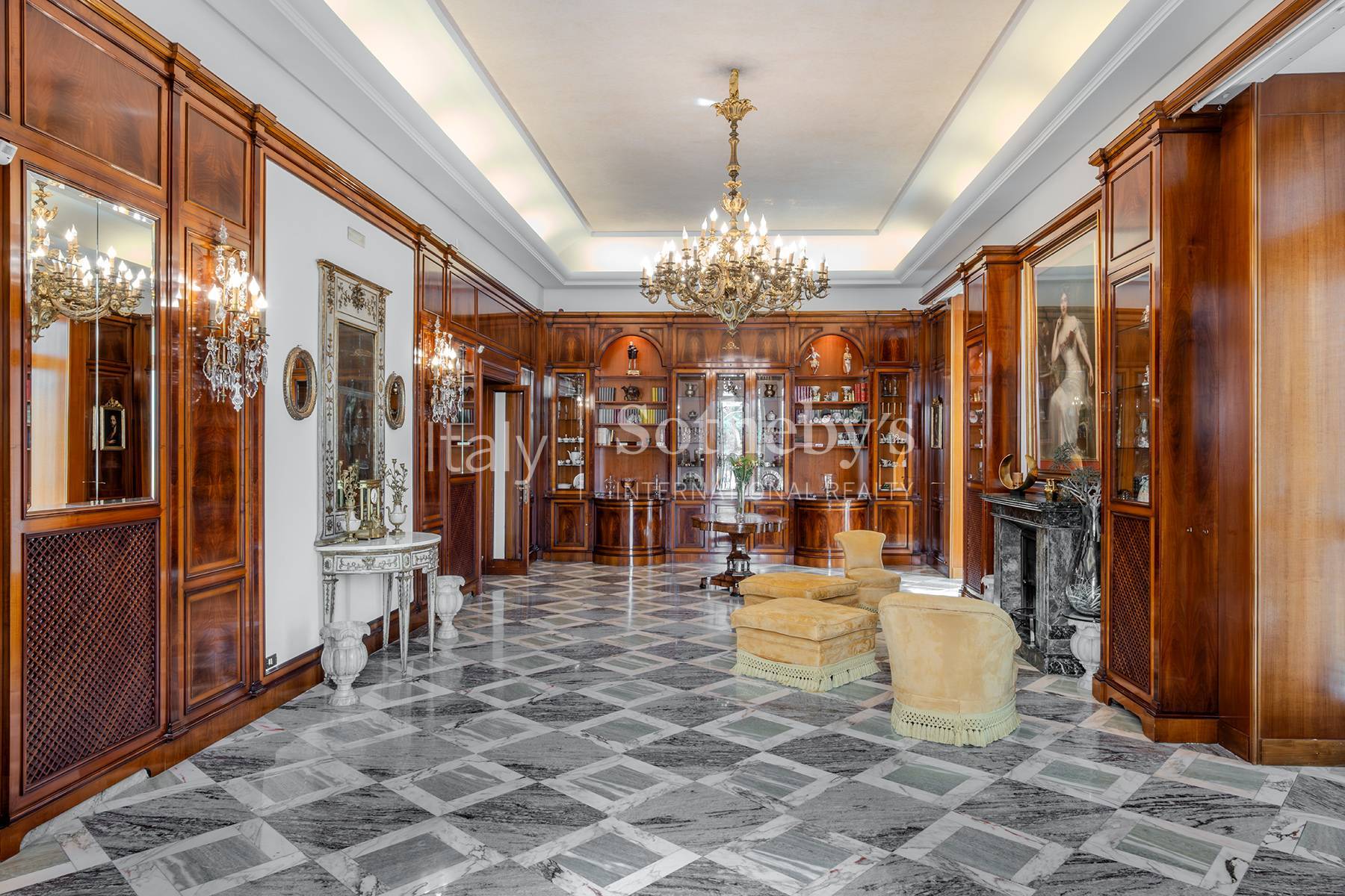  Monumental panoramic apartment in Chiaia - 物件實景
