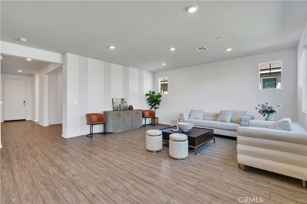 Menifee, California, 92584, United States, 5 Bedrooms Bedrooms, ,3 BathroomsBathrooms,Residential,For Sale,1936987