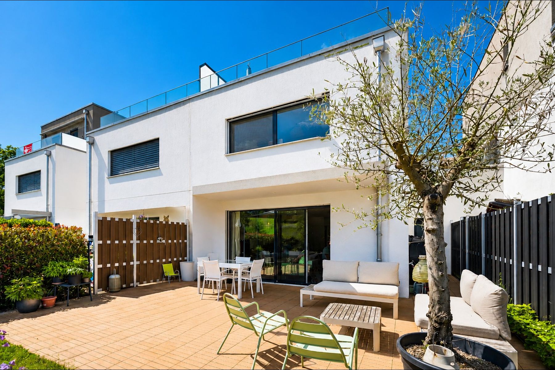  Contemporary semi-detached villa with private garden and panoramic terrace - 物件實景