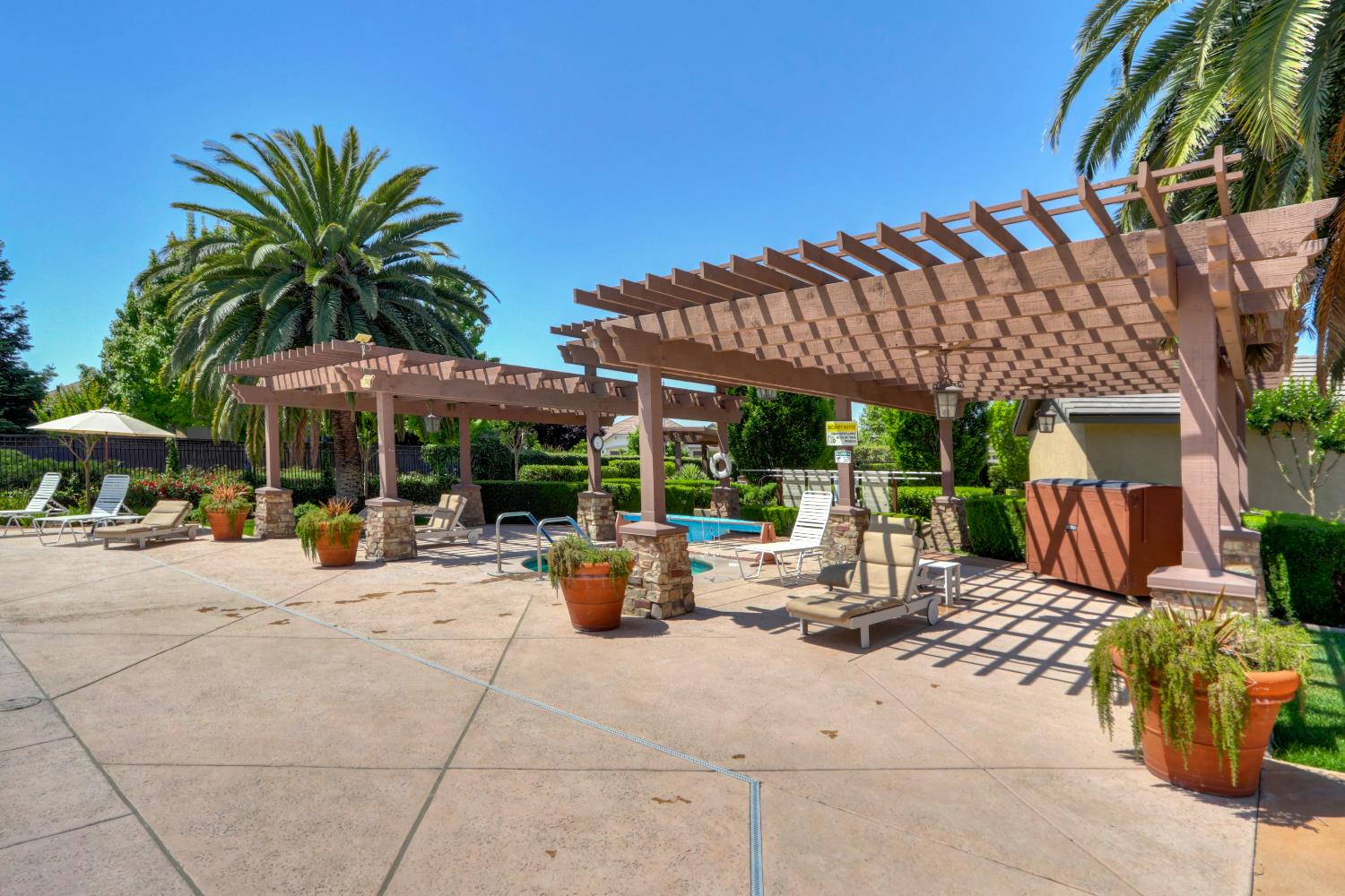 Elk Grove, California, 95757, United States, 2 Bedrooms Bedrooms, ,2 BathroomsBathrooms,Residential,For Sale,1989569