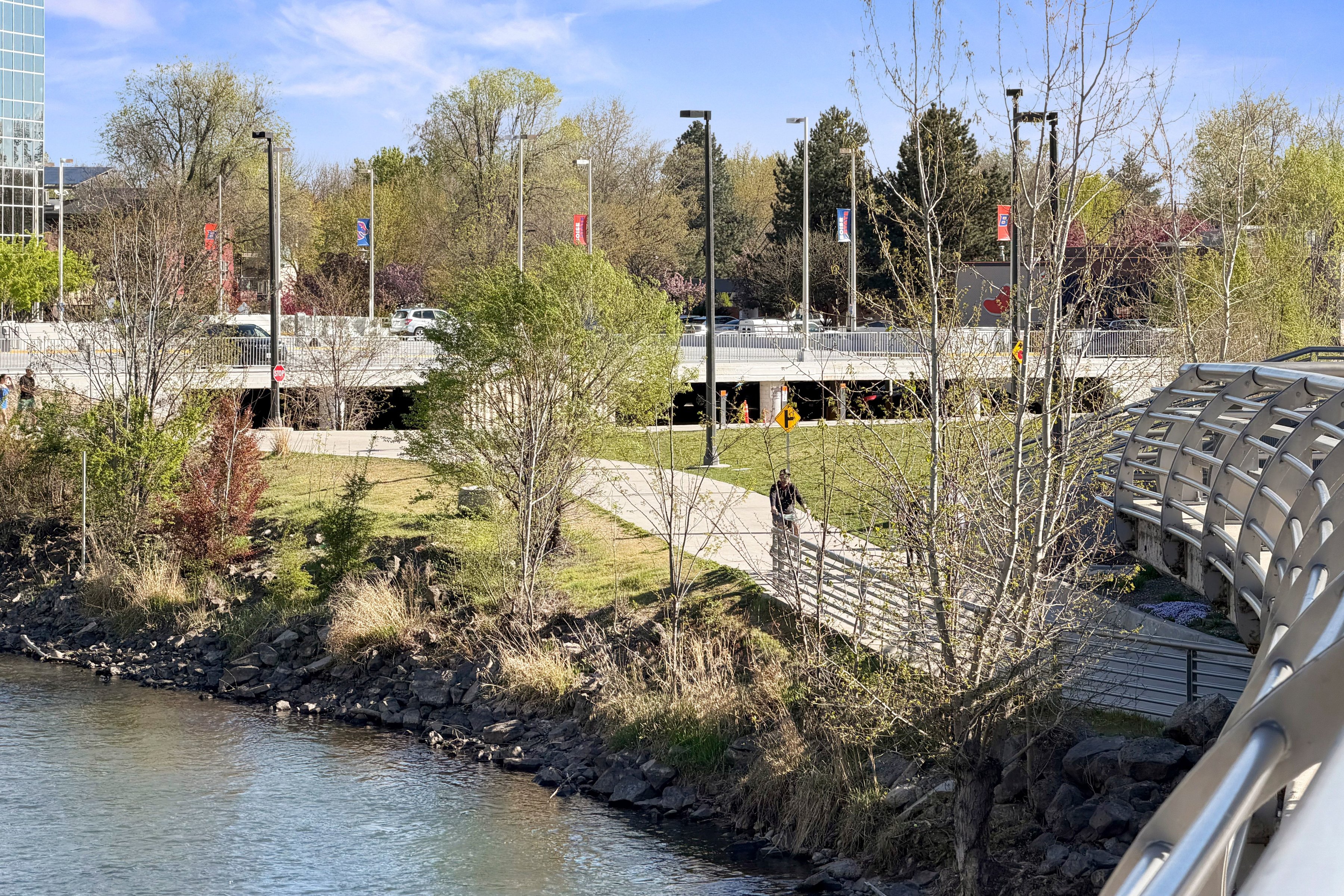  SE Boise Gem with Two Primary Suites and no HOA - 物件實景