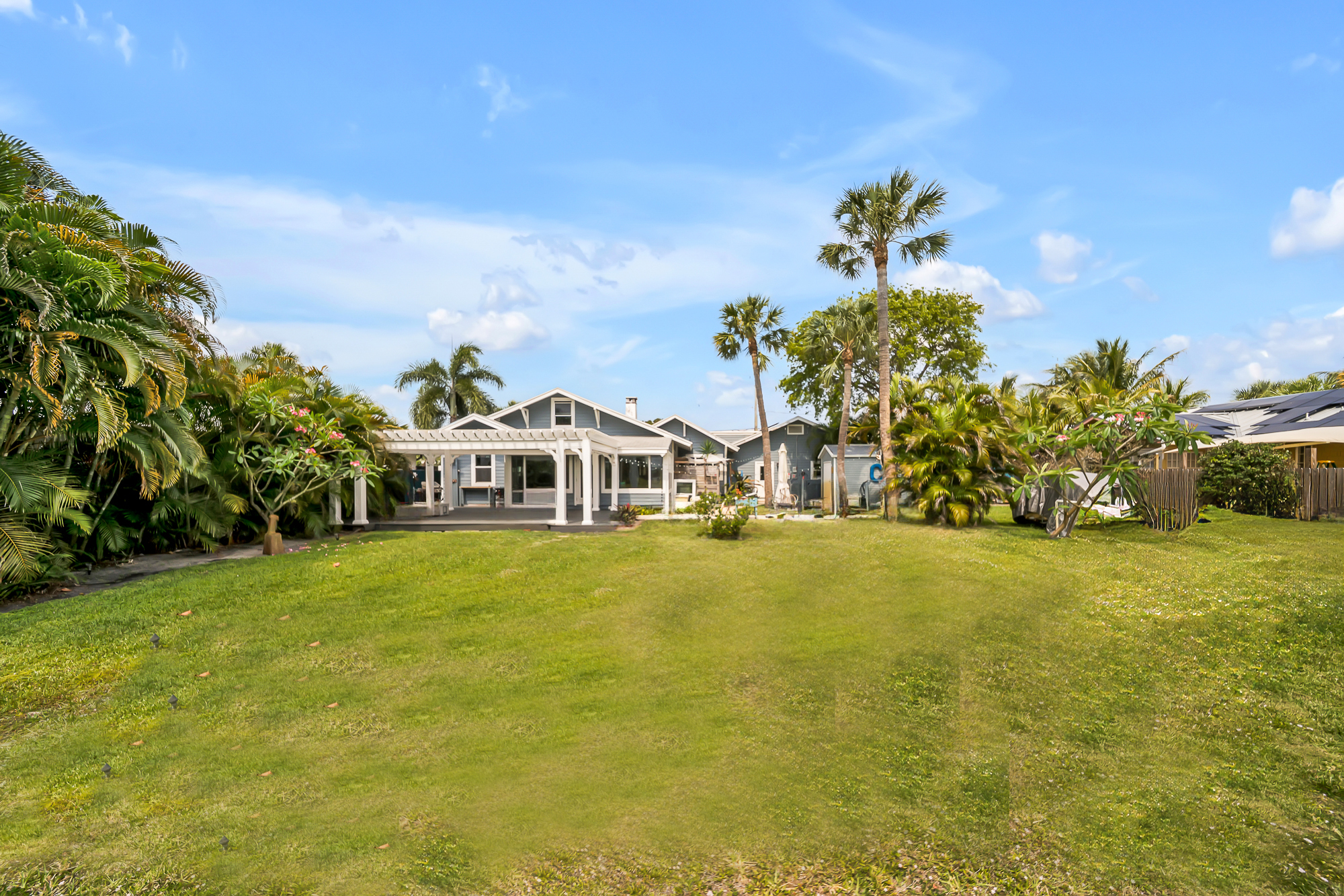  1408 N Lakeside Drive - 物件實景