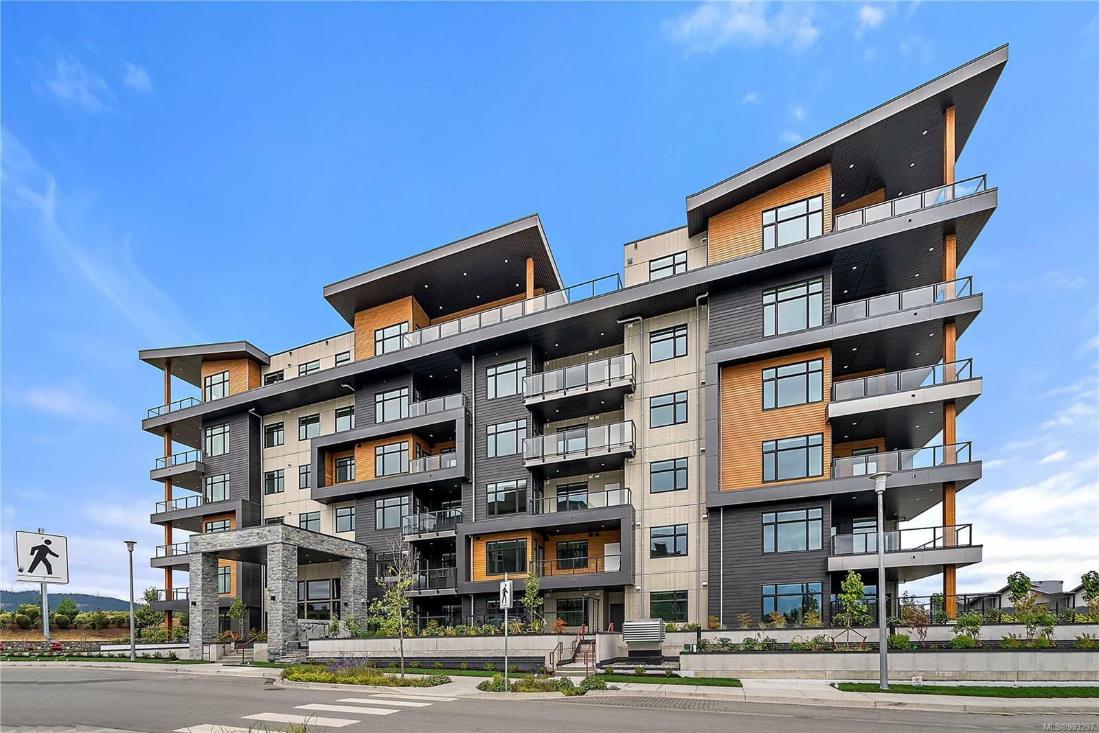 CENTRAL SAANICH, British Columbia, V8M 0B9, CA, 2 Bedrooms Bedrooms, ,Residential,For Sale,1874725