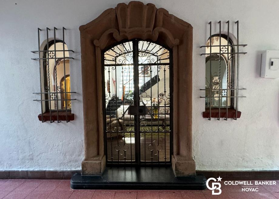 Mazatlan, Cuauhtémoc, Ciudad de México, 06140, Mexico, 4 Bedrooms Bedrooms, ,3 BathroomsBathrooms,Residential,For Sale,Mazatlan,1672225