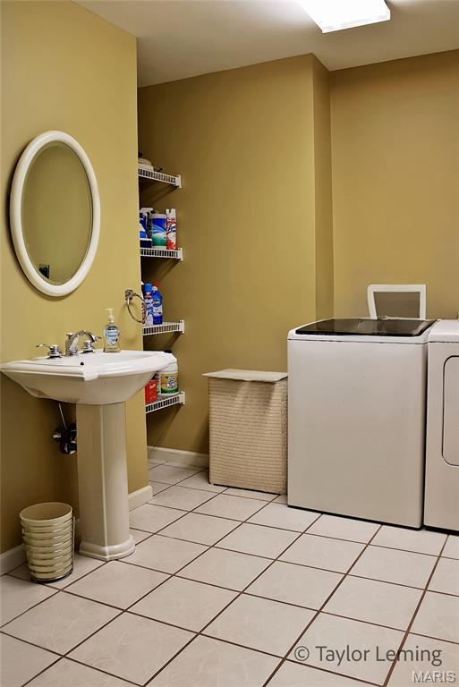 Cape Girardeau, Missouri, 63701, United States, 4 Bedrooms Bedrooms, ,3 BathroomsBathrooms,Residential,For Sale,1974891