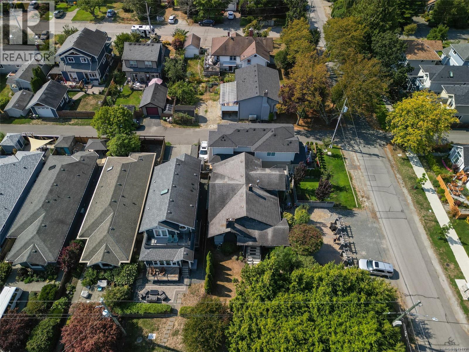 SIDNEY, British Columbia, V8L 2W2, CA, 5 Bedrooms Bedrooms, ,5 BathroomsBathrooms,Residential,For Sale,1949538