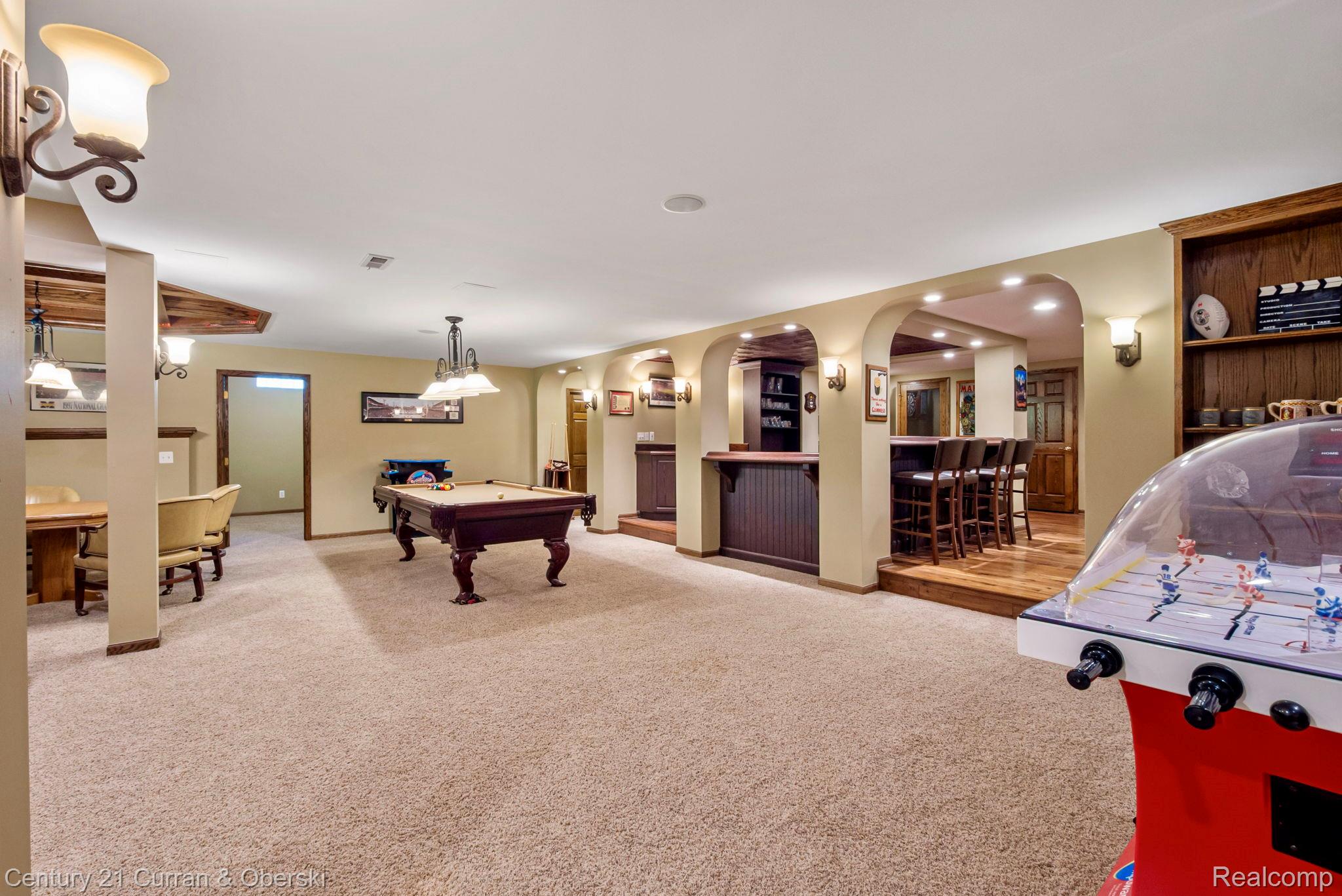 Novi, Michigan, 48374, United States, 4 Bedrooms Bedrooms, ,6 BathroomsBathrooms,Residential,For Sale,1914653