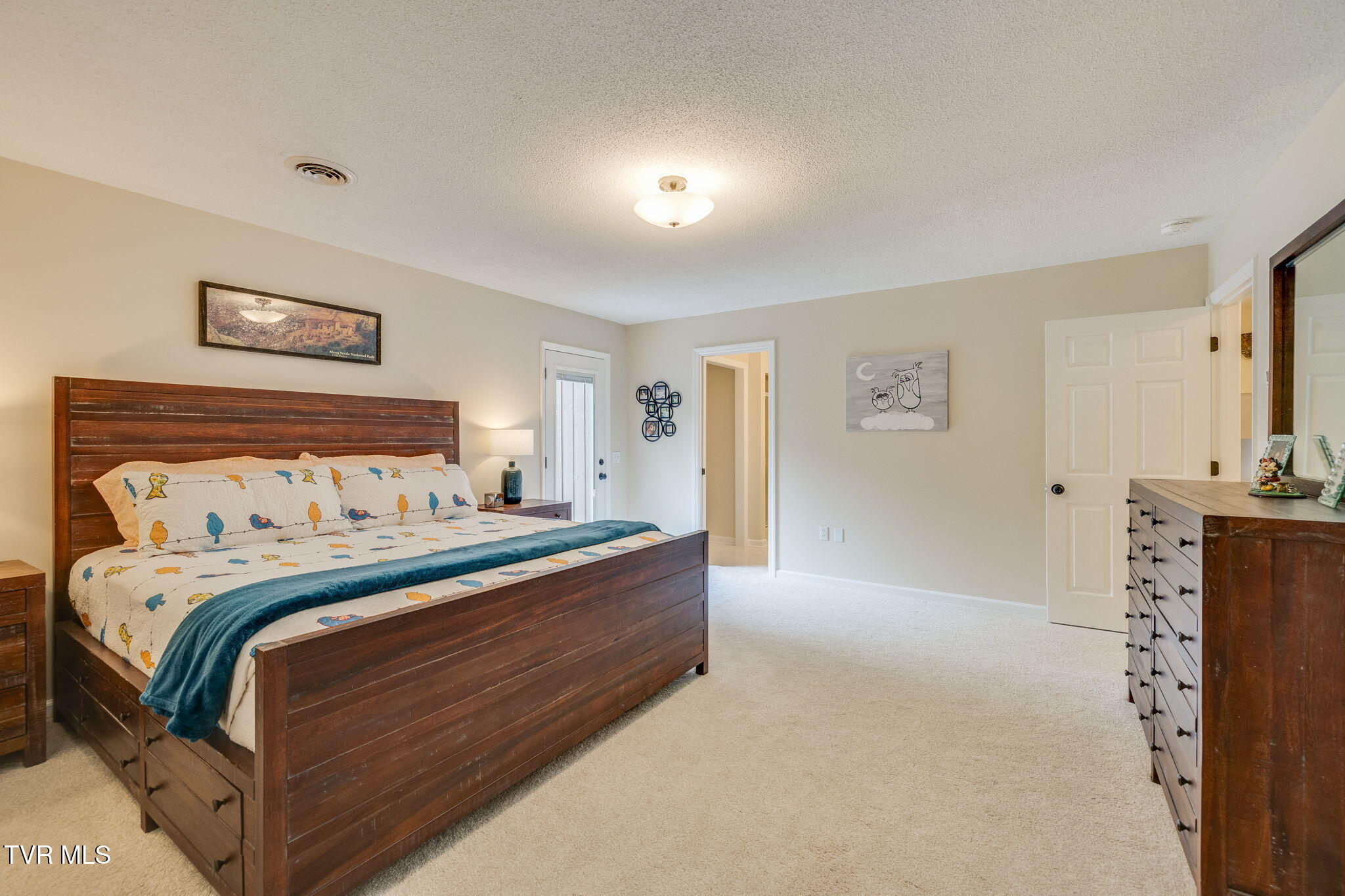Kingsport, Tennessee, 37663, United States, 5 Bedrooms Bedrooms, ,3 BathroomsBathrooms,Residential,For Sale,1878184