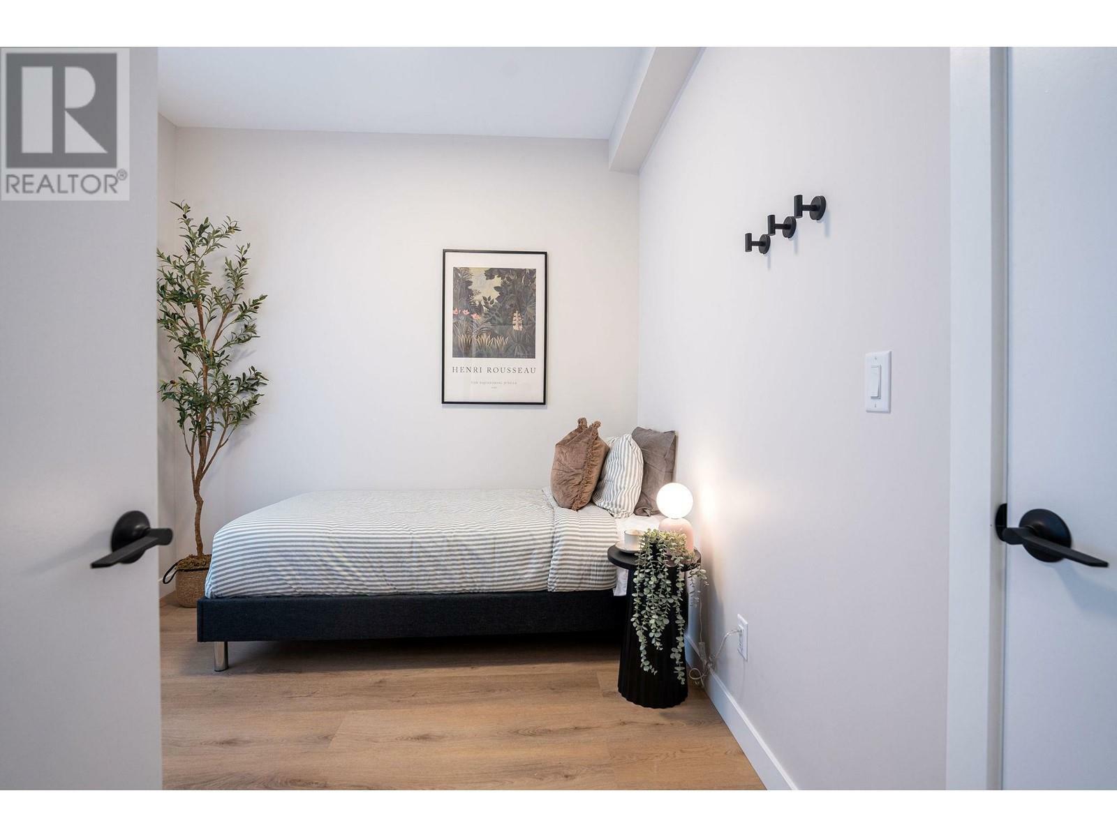 REVELSTOKE, British Columbia, V0E 2S0, CA, 3 Bedrooms Bedrooms, ,3 BathroomsBathrooms,Residential,For Sale,1839085