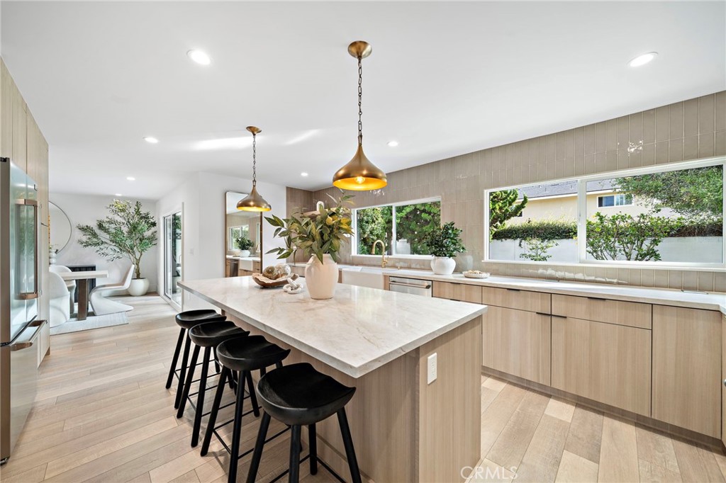 Huntington Beach, California, 92649, United States, 5 Bedrooms Bedrooms, ,4 BathroomsBathrooms,Residential,For Sale,1986485