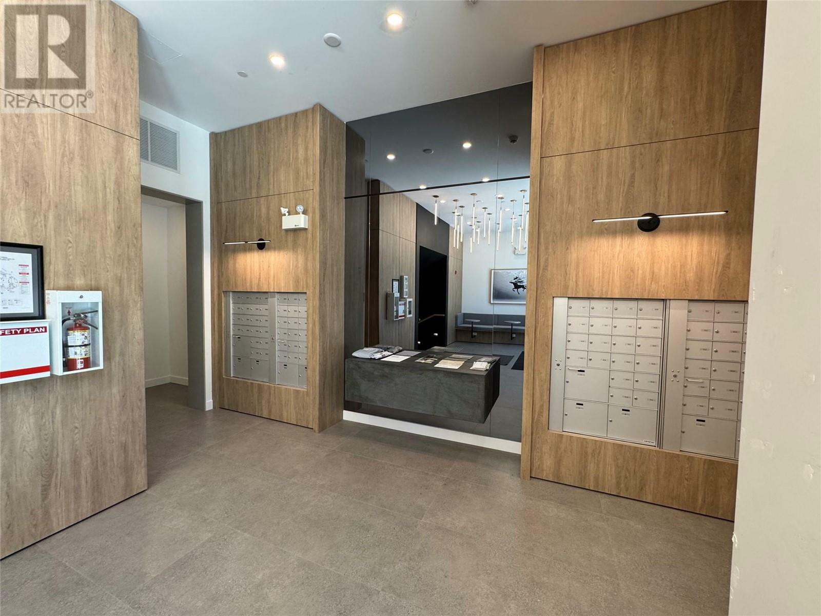 KELOWNA, British Columbia, V1W 3S9, CA, 2 Bedrooms Bedrooms, ,2 BathroomsBathrooms,Residential,For Sale,1882602