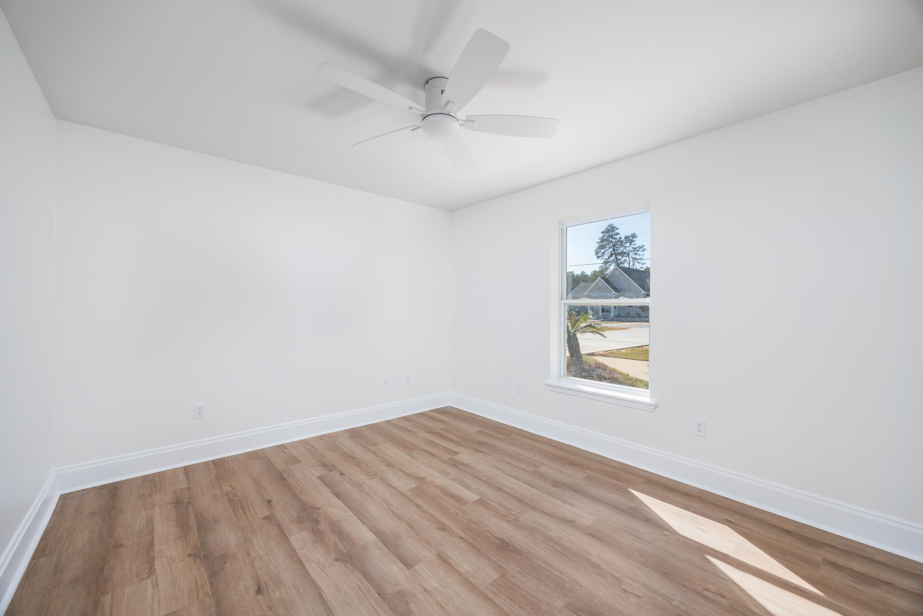 Freeport, Florida, 32439, United States, 4 Bedrooms Bedrooms, ,3 BathroomsBathrooms,Residential,For Sale,1995838