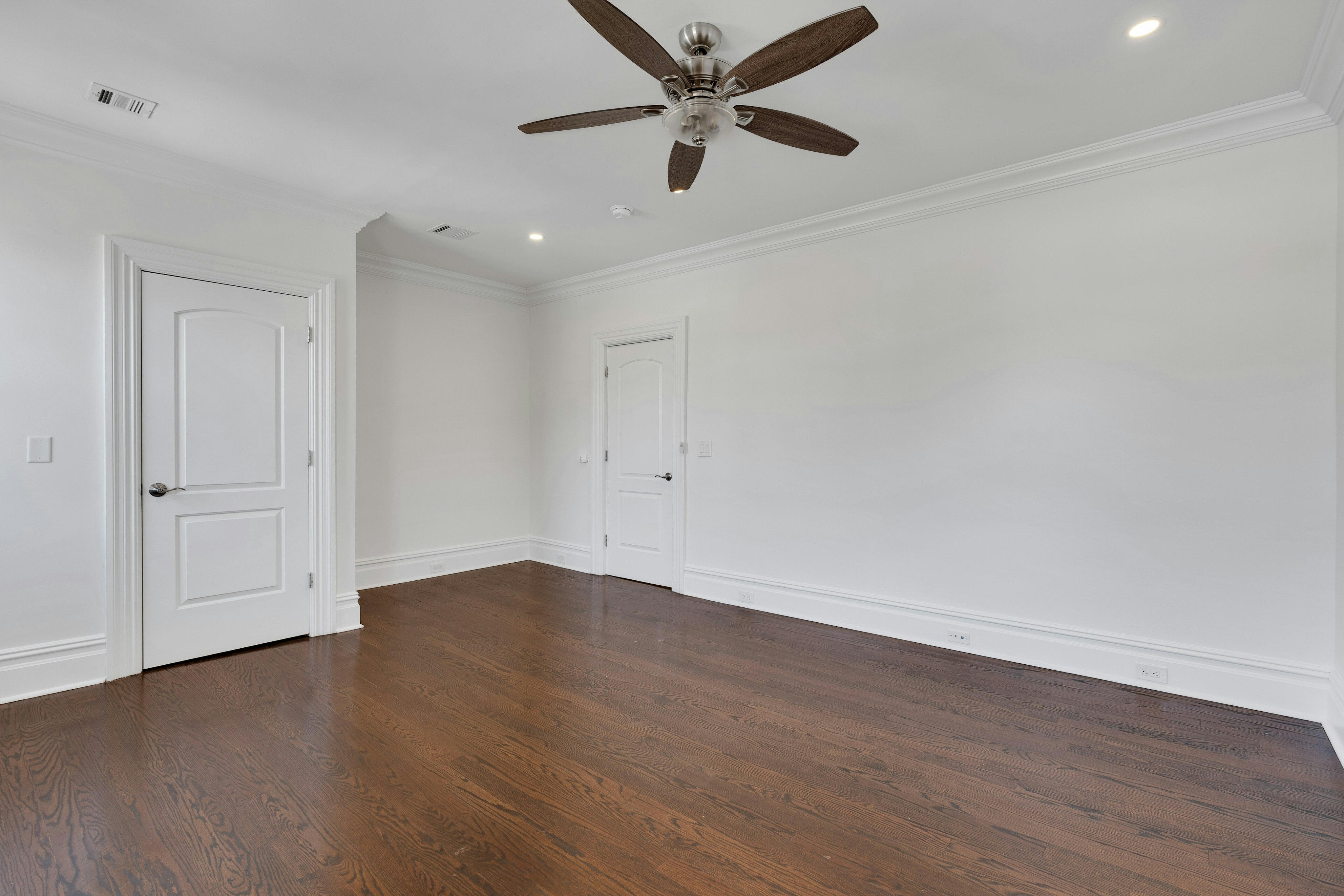  8128 Kennedy Blvd, North Bergen, NJ 07047 - 物件實景