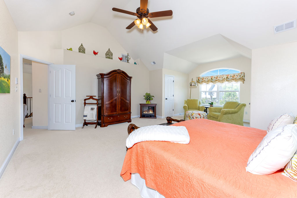 Chesapeake, Virginia, 23322, United States, 6 Bedrooms Bedrooms, ,3 BathroomsBathrooms,Residential,For Sale,1927951
