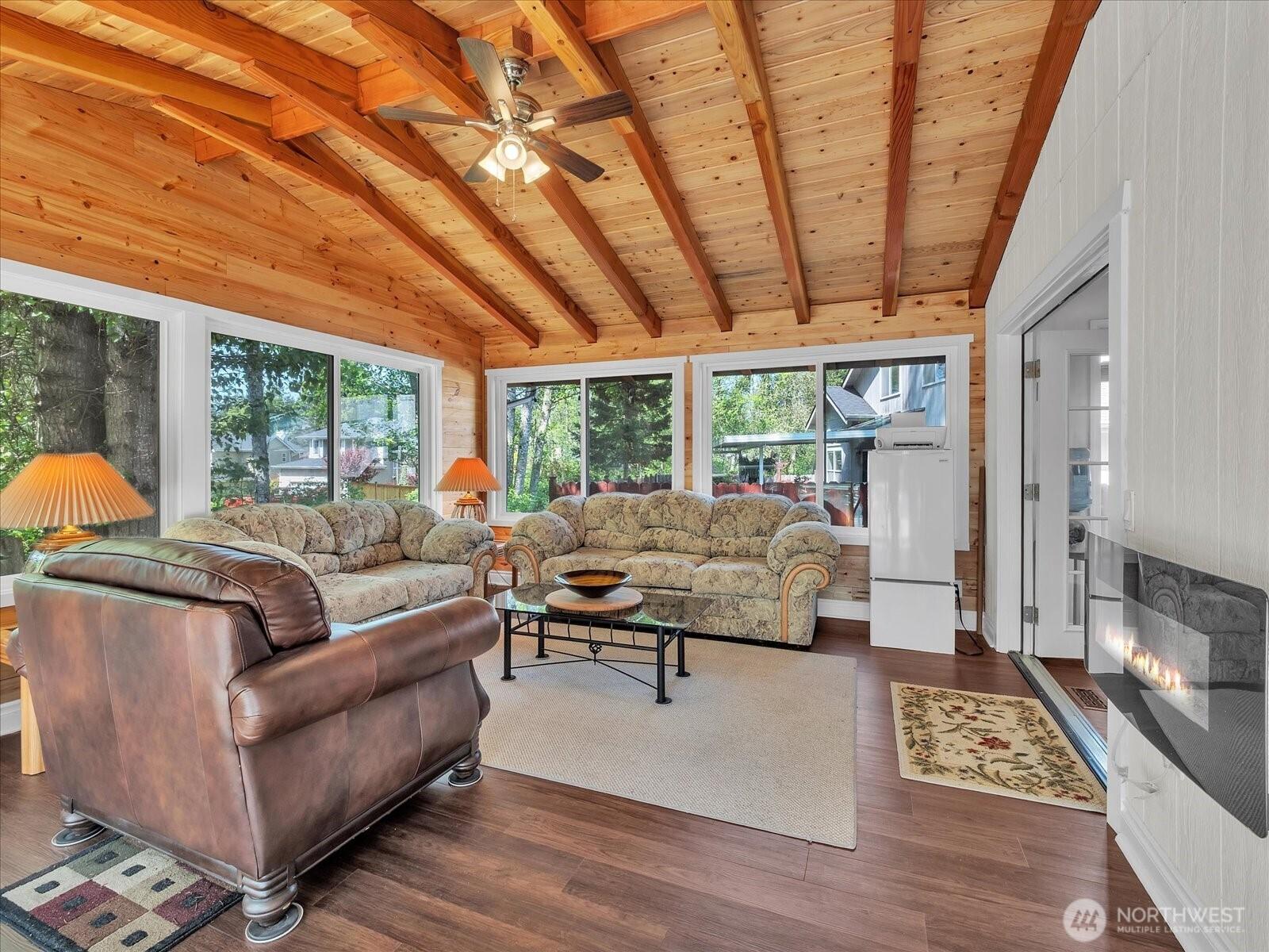 FEDERAL WAY, Washington, 98003, United States, 5 Bedrooms Bedrooms, ,3 BathroomsBathrooms,Residential,For Sale,1876499